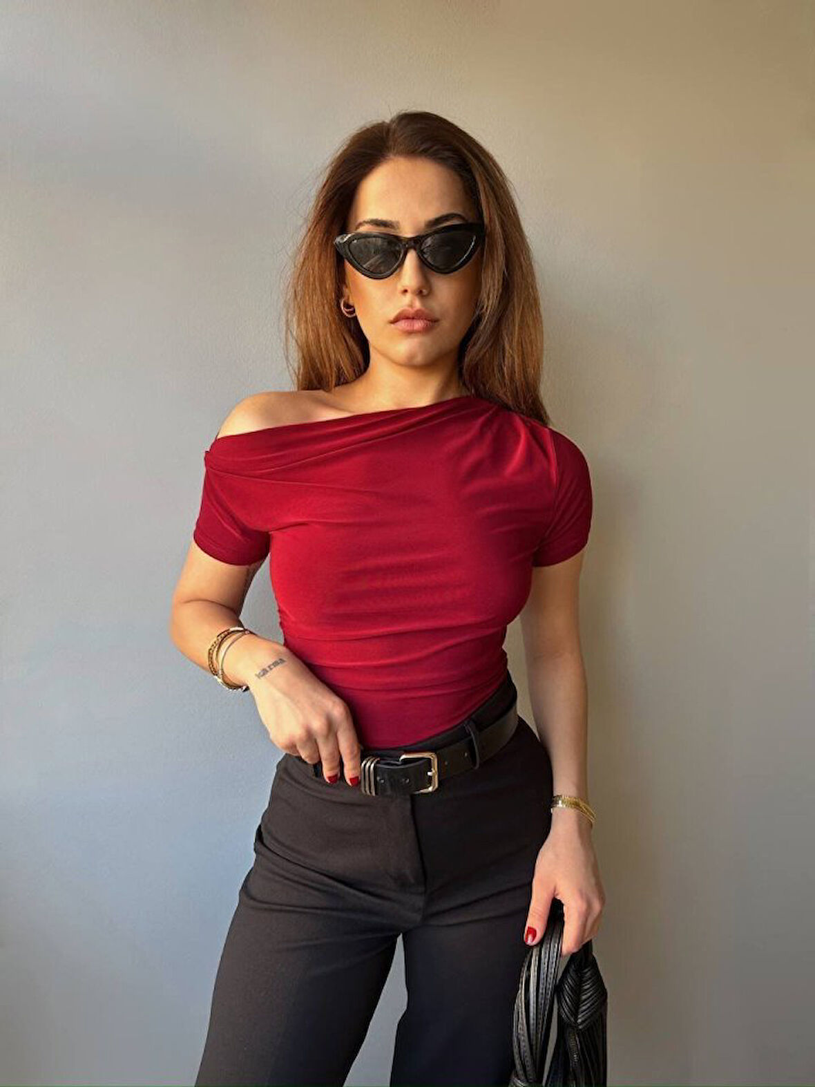 TUA MODA Kadın Sandy Kumaş Düşük Omuz Bluz