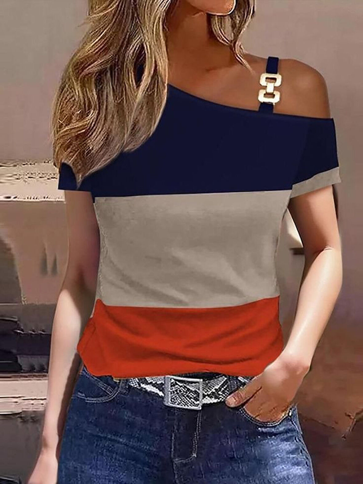 TUA MODA Kadın Kısa Kollu Tek Omuzu Açık Toka Detaylı çok Renkli Viskon Bluz