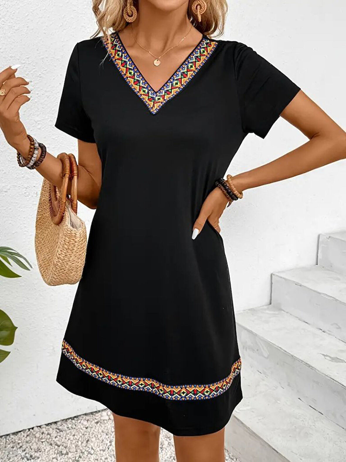 TUA MODA Kadın Kısa Kollu V Yakalı Etnik Desen şerit Detaylı Viskon Elbise