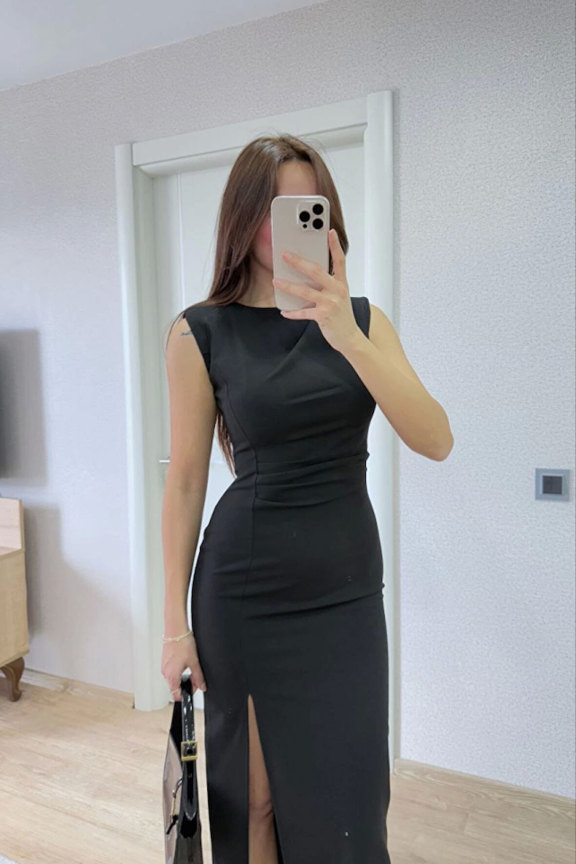 TUA MODA Yırtmaç Detaylı Kolsuz Elbise - Siyah