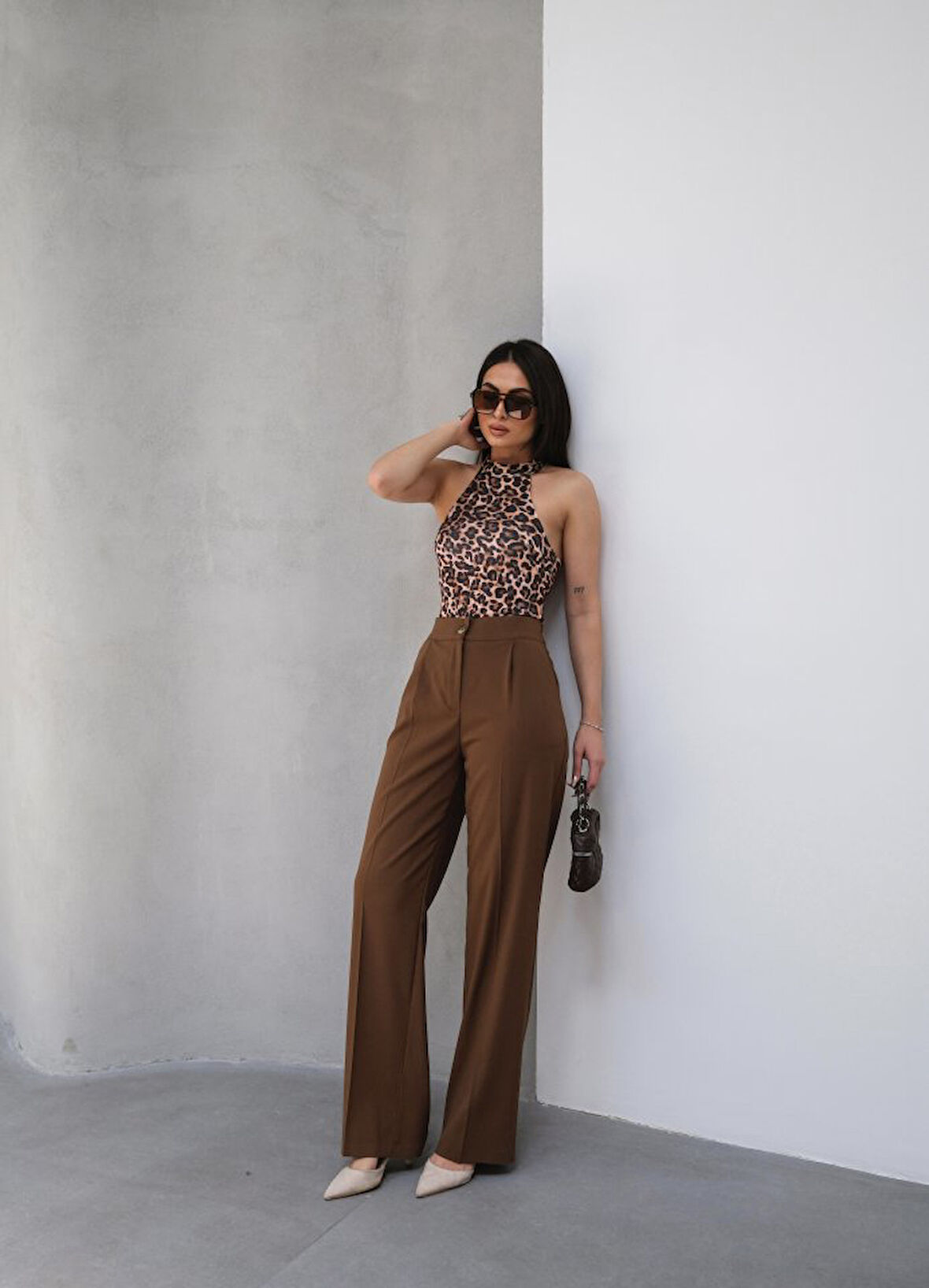 TUA MODA Arkasi Lasti̇kli̇ Pi̇leli̇ Dökümlü Wide Leg Pantolon