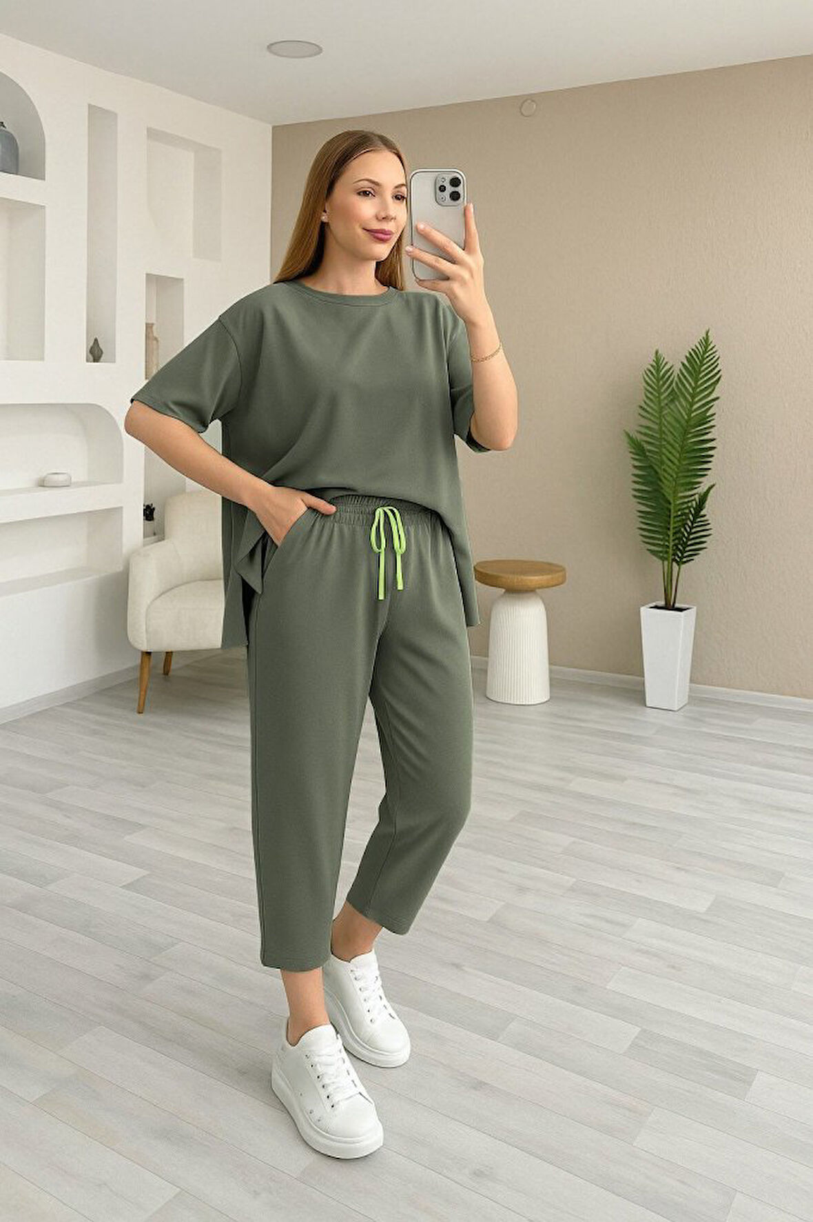 TUA MODA Kadın Kısa Kollu Bisiklet Yaka Viskon Iki Iplik Bluz Ve Pantolon Ikili Takım