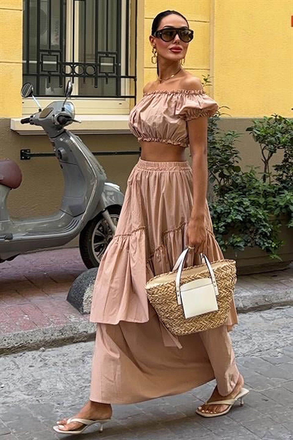 TUA MODA Büzgülü Crop Kat Detaylı Fırfır Etekli Takım 10196