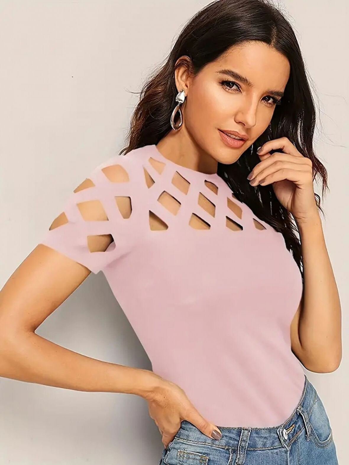 TUA MODA Kadın Kısa Kollu Baklava Desen Lazer Kesim Ithal Krep Bluz