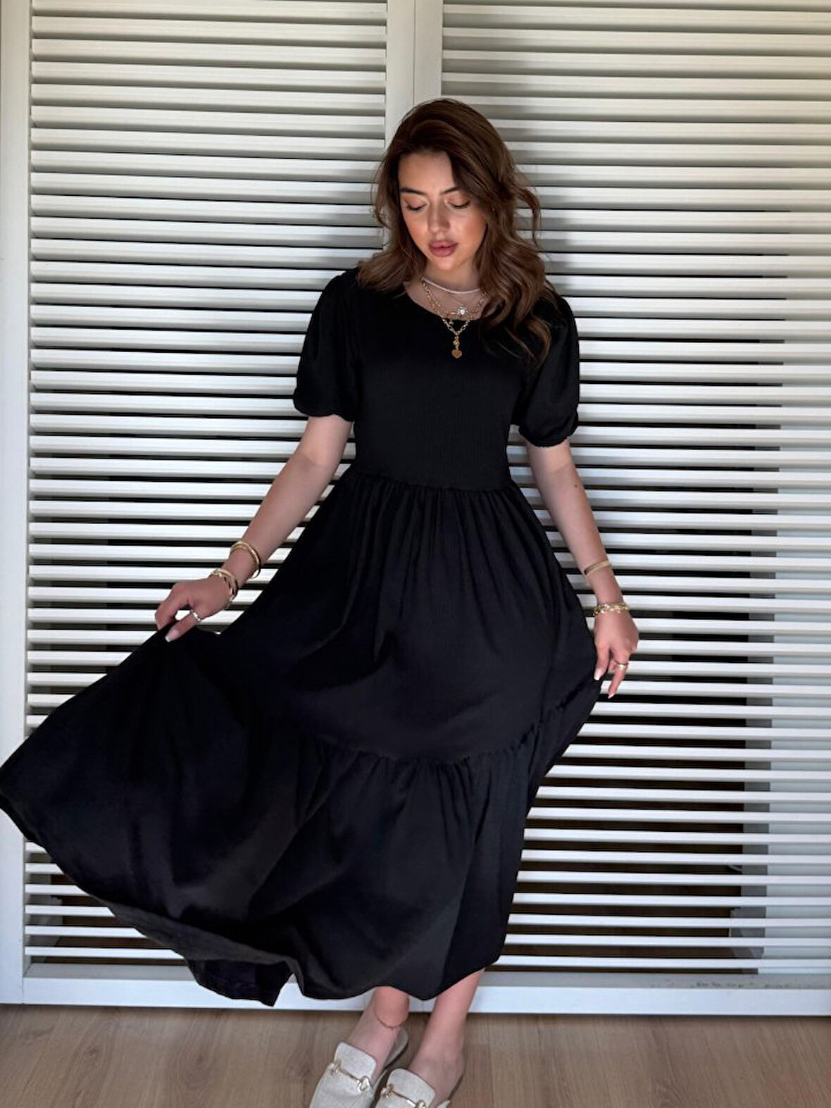 TUA MODA Kadın Kısa Kollu Yakası Açık Katlı Bürümcük Balon Elbise