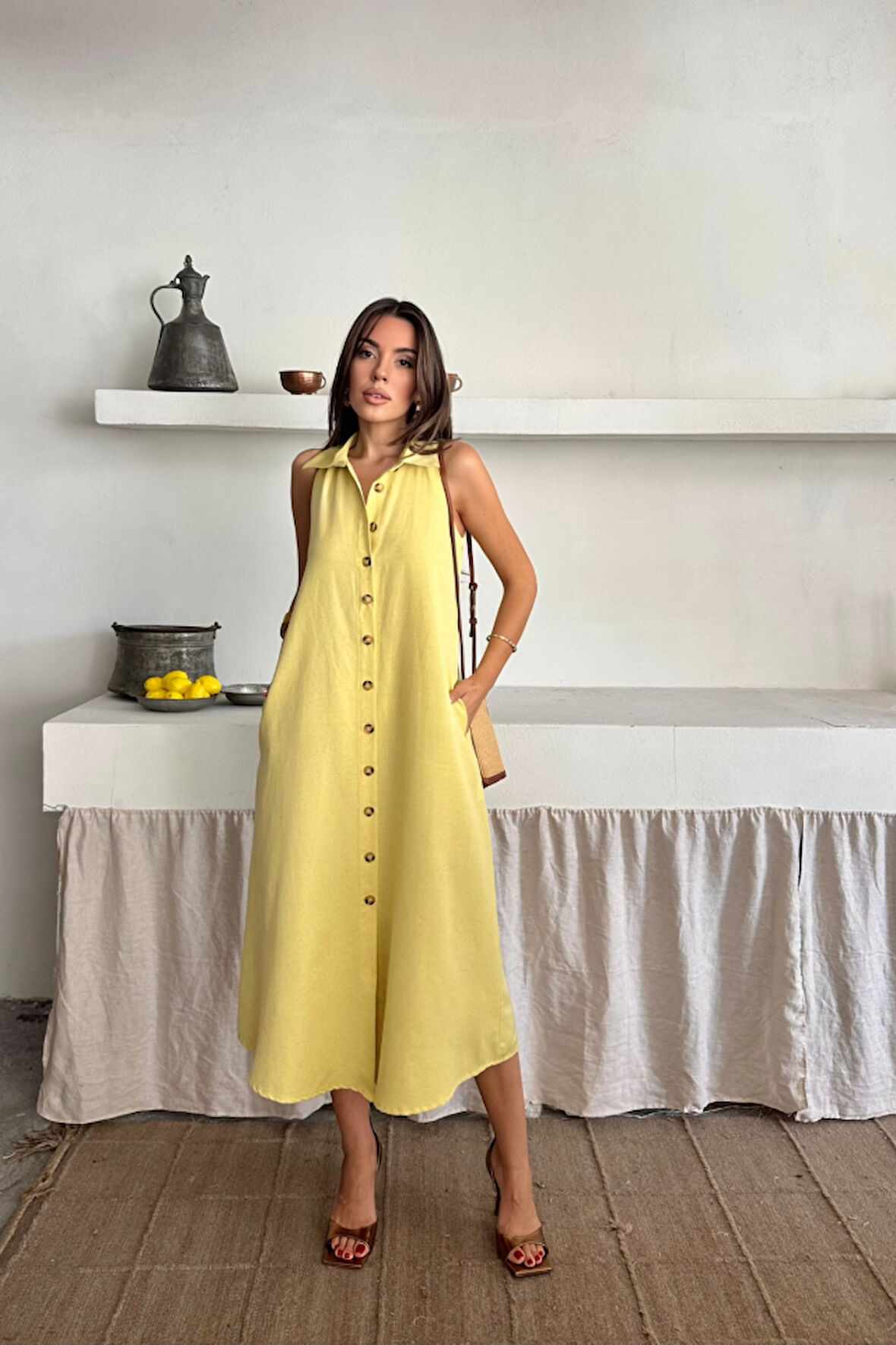 TUA MODA KETEN ÖNDEN DÜĞMELİ KOLSUZ GÖMLEK YAKA ELBİSE - Sarı