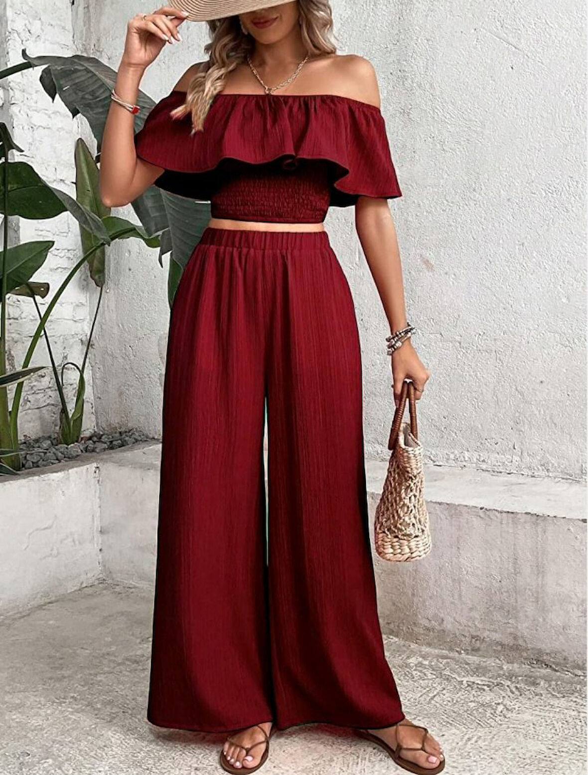 TUA MODA Kadın Aerobin Kumaş Fırfır Detaylı Madonna Yaka Takım