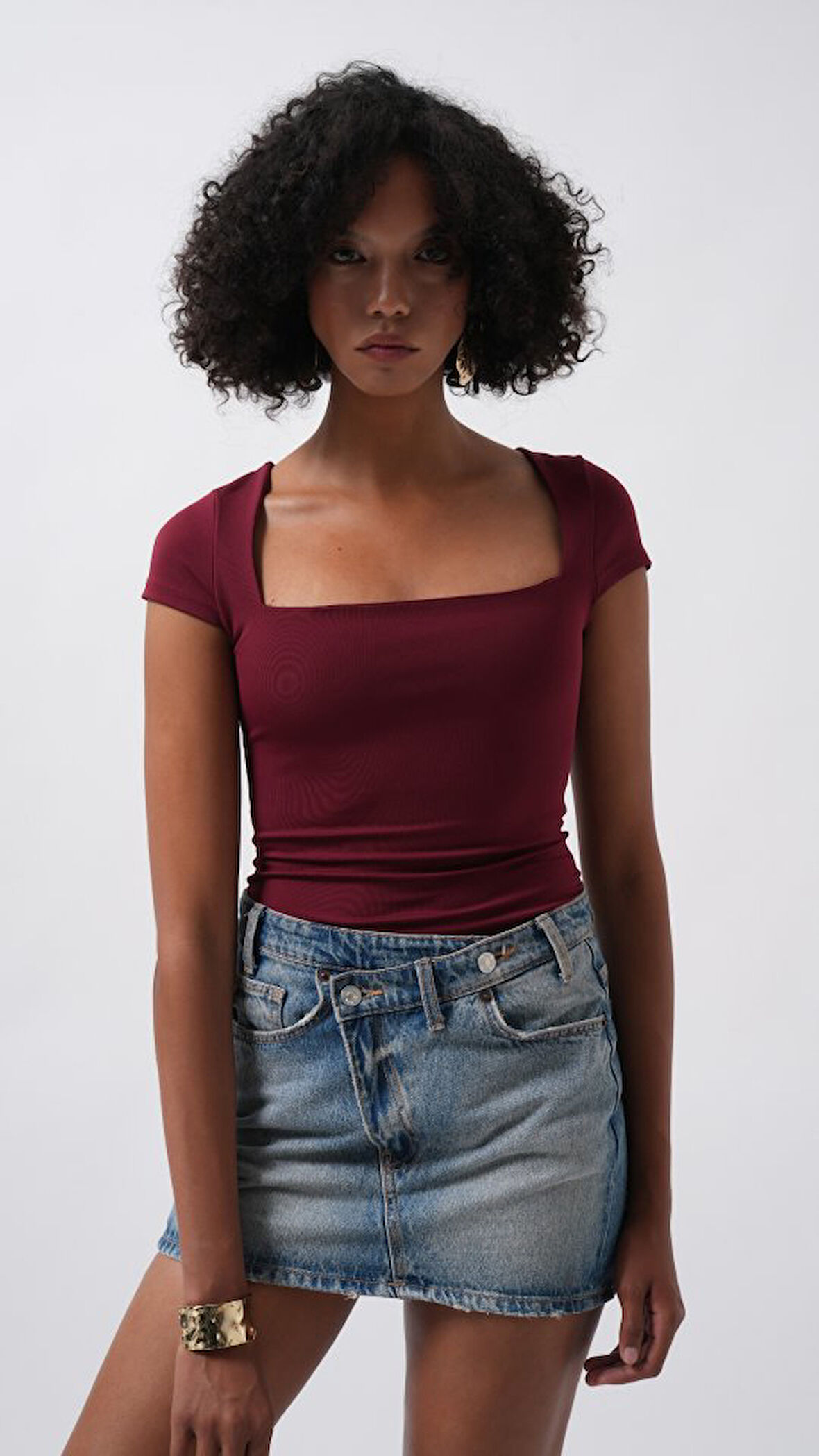 TUA MODA Pencere Detay Mini Dekolte Bluz