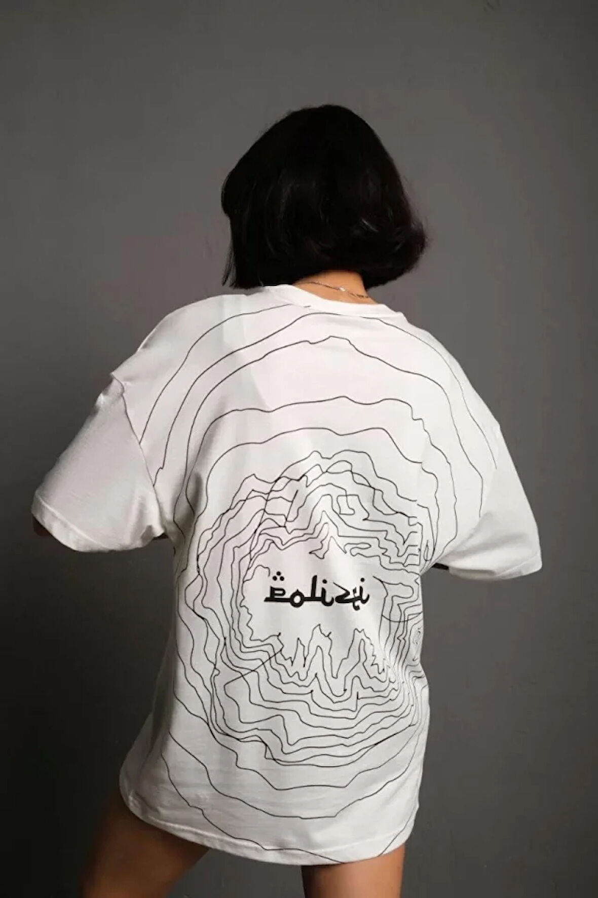 TUA MODA Bisiklet Yakalı Sırt Baskılı Oversize T-Shirt - Beyaz