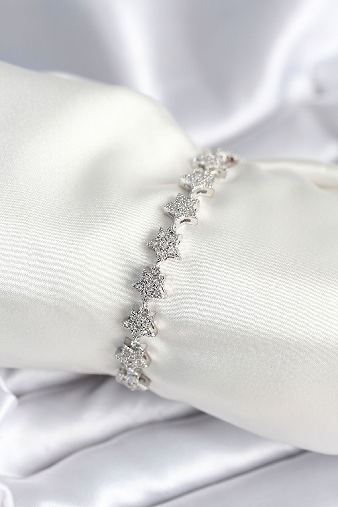 TUA MODA Pirinç Gümüş Renk Yıldız Model Kadın Bileklik