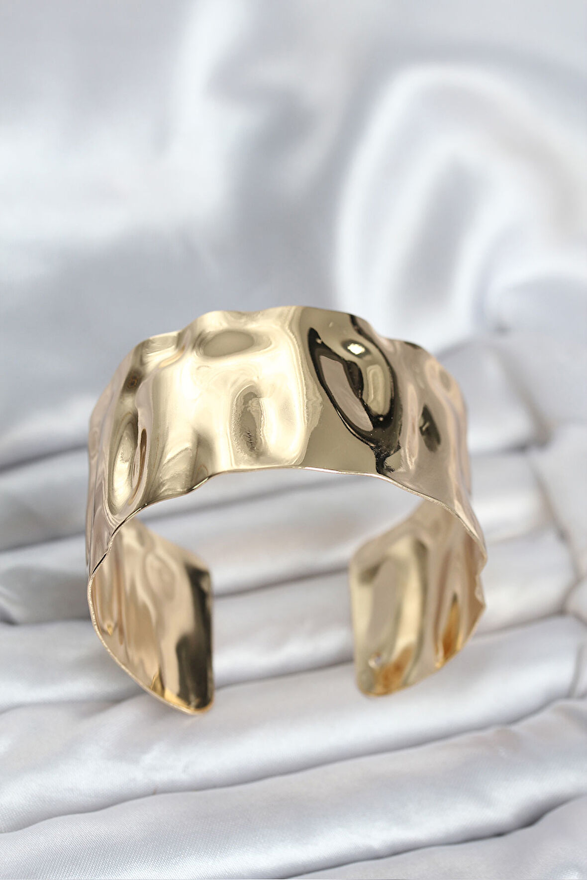 TUA MODA Pirinç Gold Renk Levha Model Kadın Bileklik