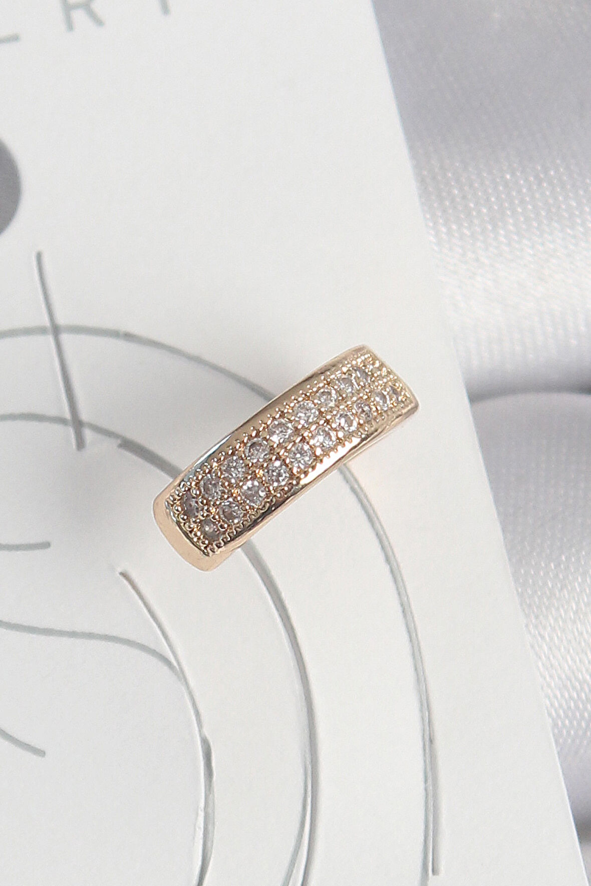 TUA MODA Pirinç Gold Renk Zirkon Taşlı Kadın Kıkırdak Küpe