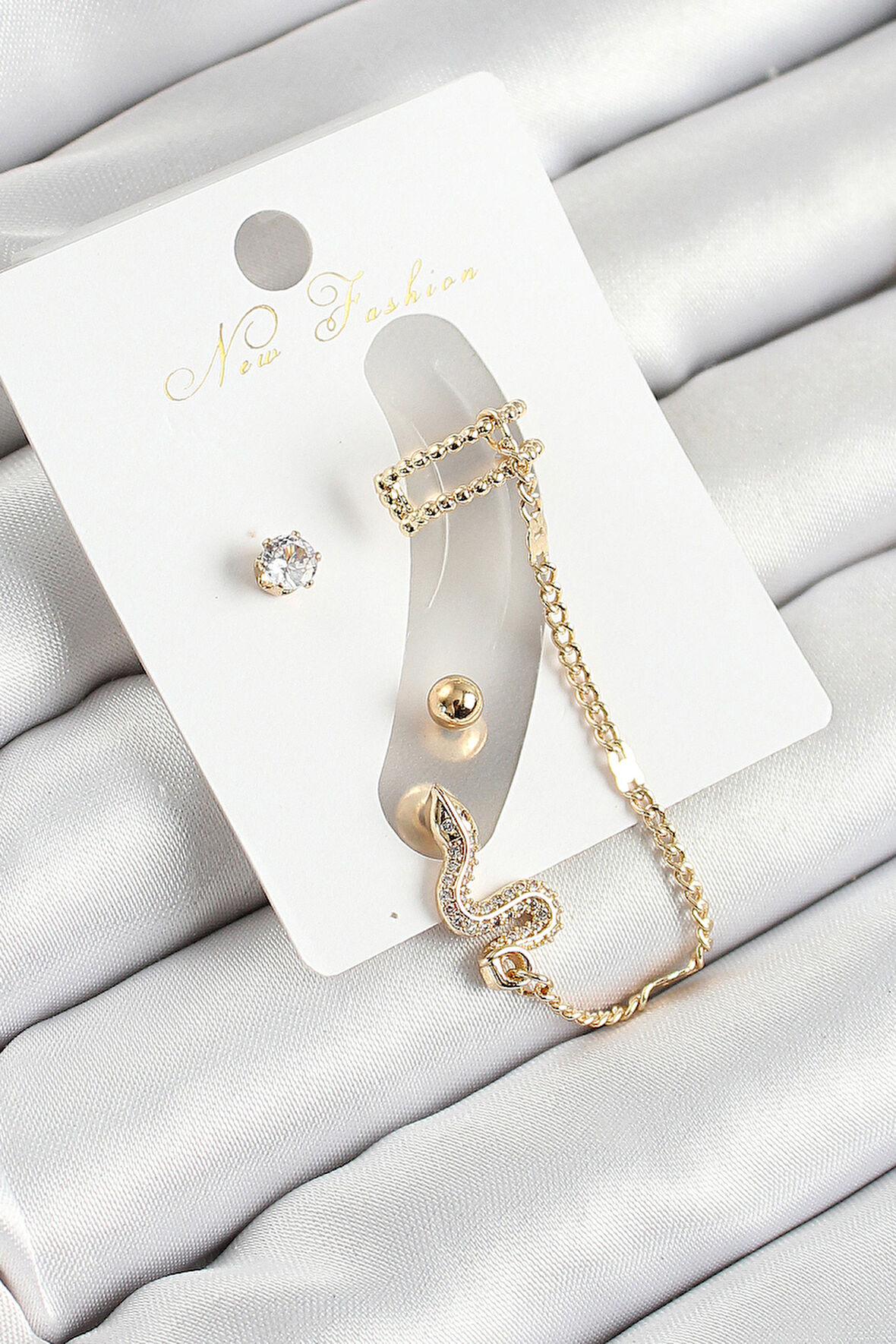 TUA MODA Pirinç Yılan Figürlü Zirkon Taşlı Gold Renk 3'lü Kıkırdak Kadın Küpe Set