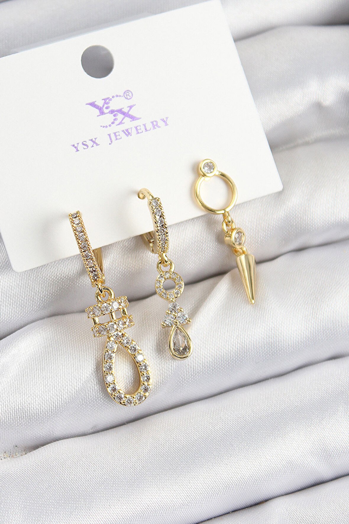 TUA MODA Pirinç Zİrkon Taşlı Sallantılı Model Gold Renk 3'lü Kadın Küpe