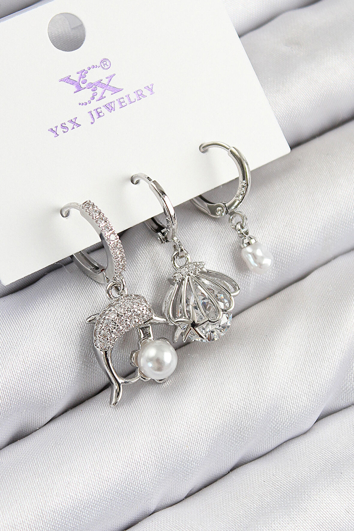 TUA MODA Pirinç Zirkon Taşlı 3'lü Yunus Balığı Ve İstiridye Model Gümüş Renk Kadın Küpe