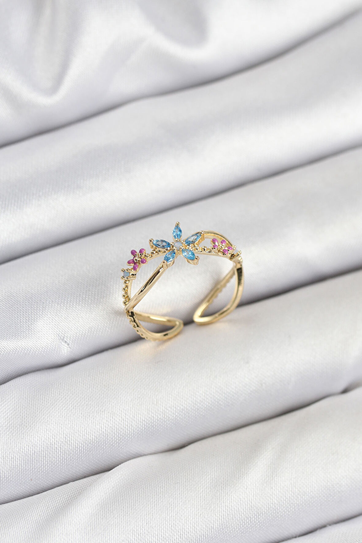 TUA MODA Pirinç Gold Renk Zirkon Taşlı Mavi Çiçekli Kadın Yüzük