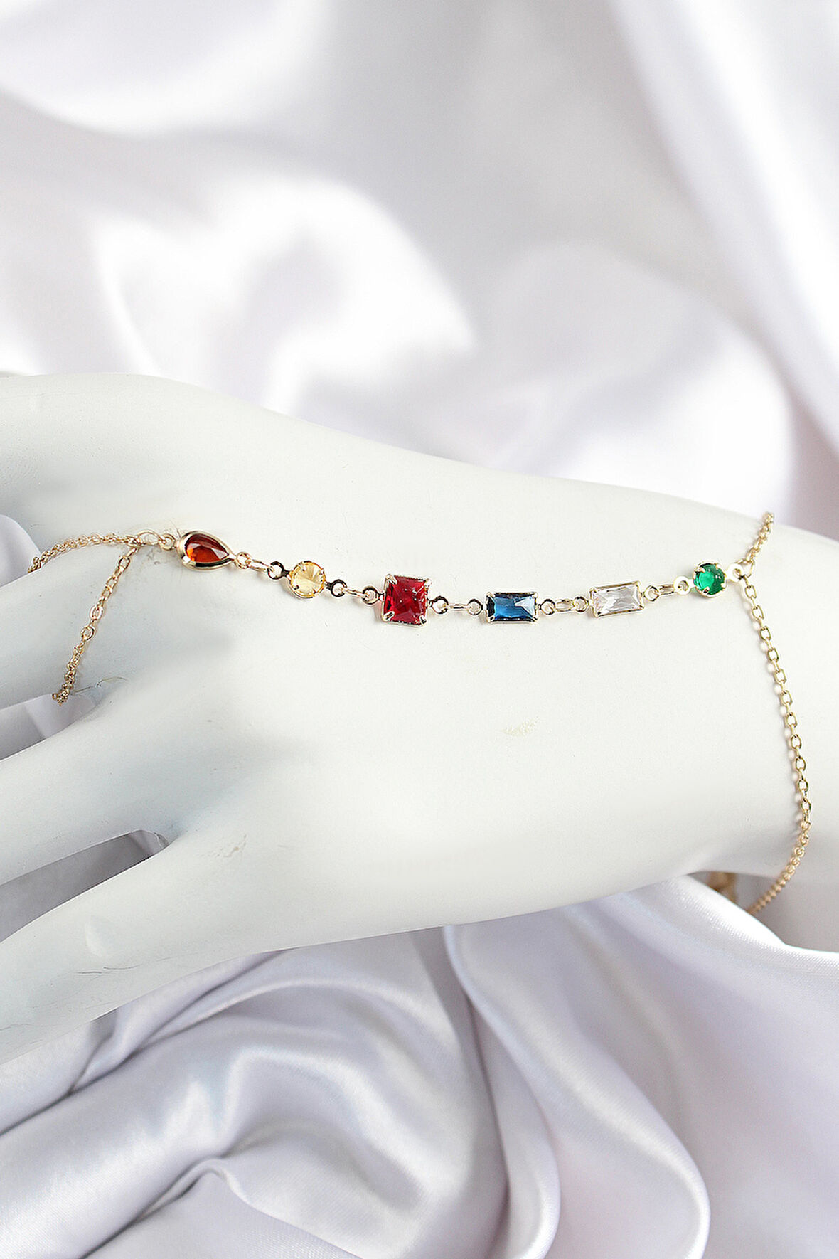 TUA MODA Pirinç Renkli Zirkon Taşlı Y Model Gold Renk Kadın Şahmeran