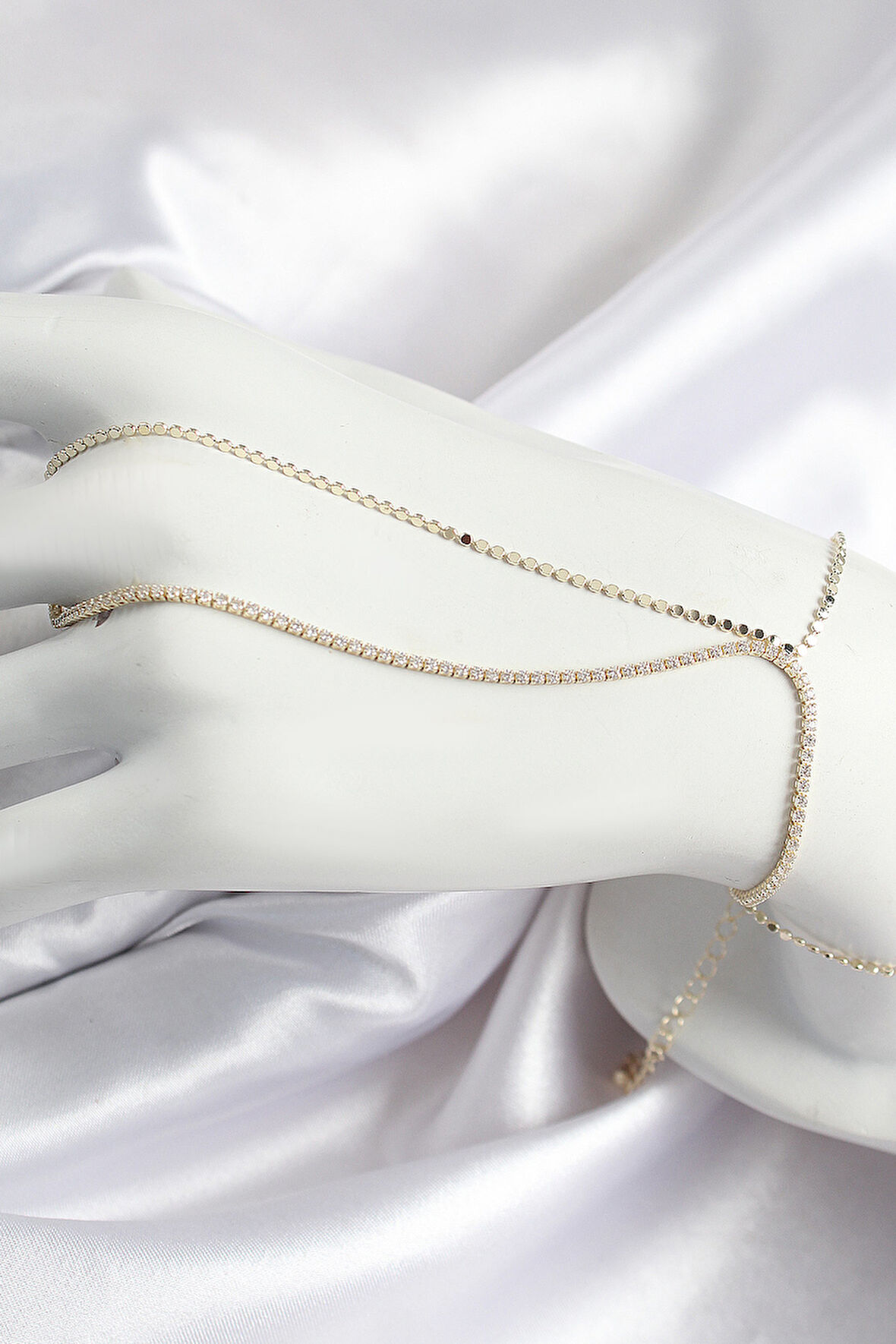 TUA MODA Pirinç Zirkon Taşlı Ezme Zincir Model Gold Renk Kadın Şahmeran