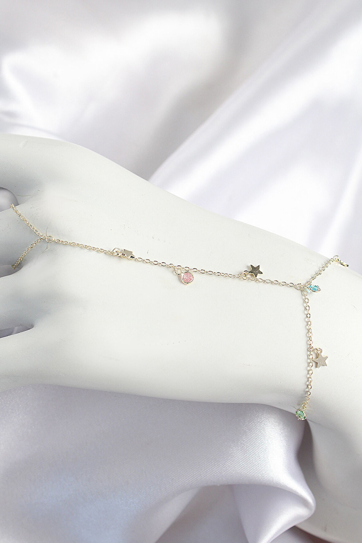 TUA MODA Pirinç Renkli Zirkon Taşlı Sallantılı Yıldızlı Model Gold Renk Kadın Şahmeran