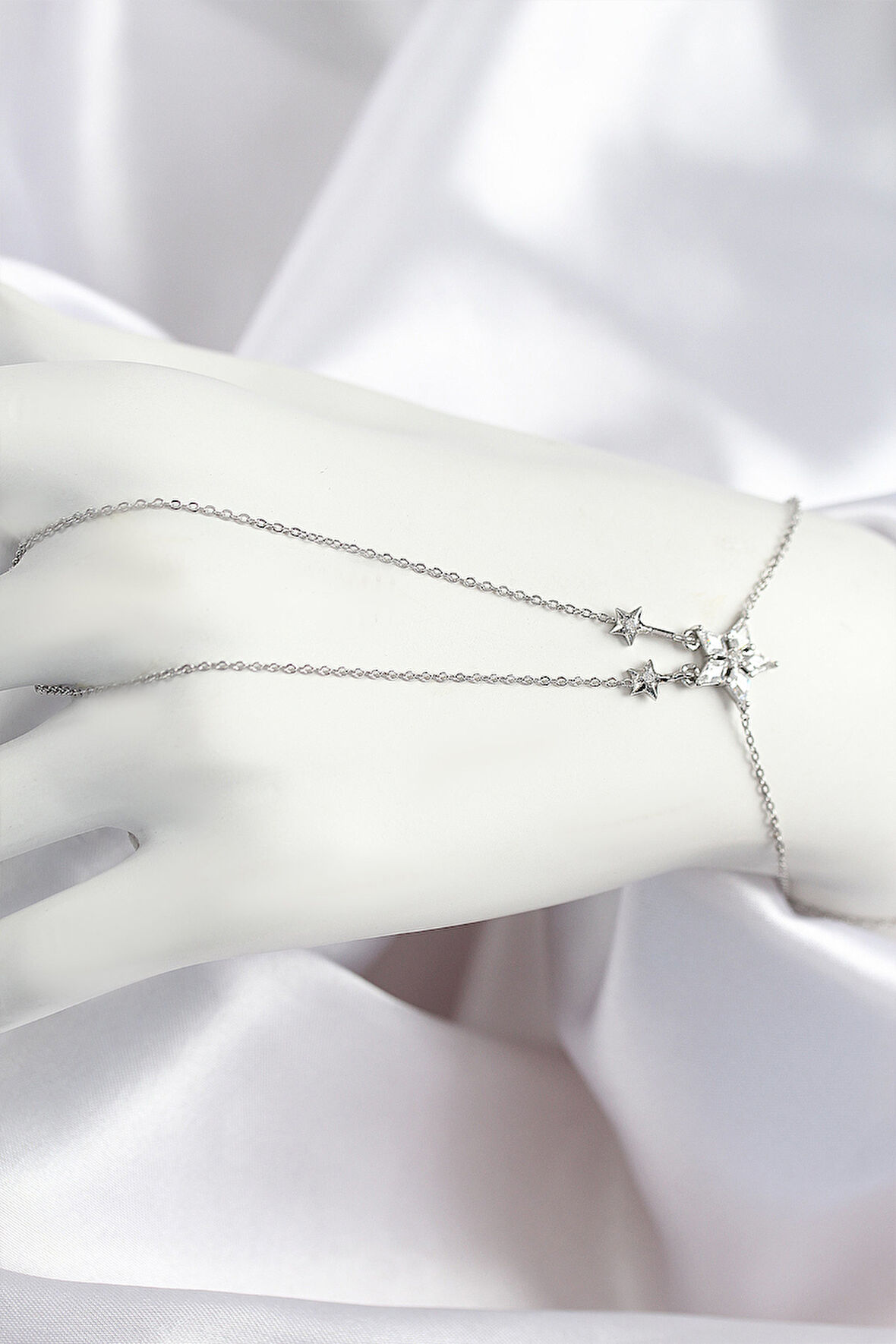 TUA MODA Pirinç Zirkon Taşlı Yıldız Model Gümüş Renk Şahmeran