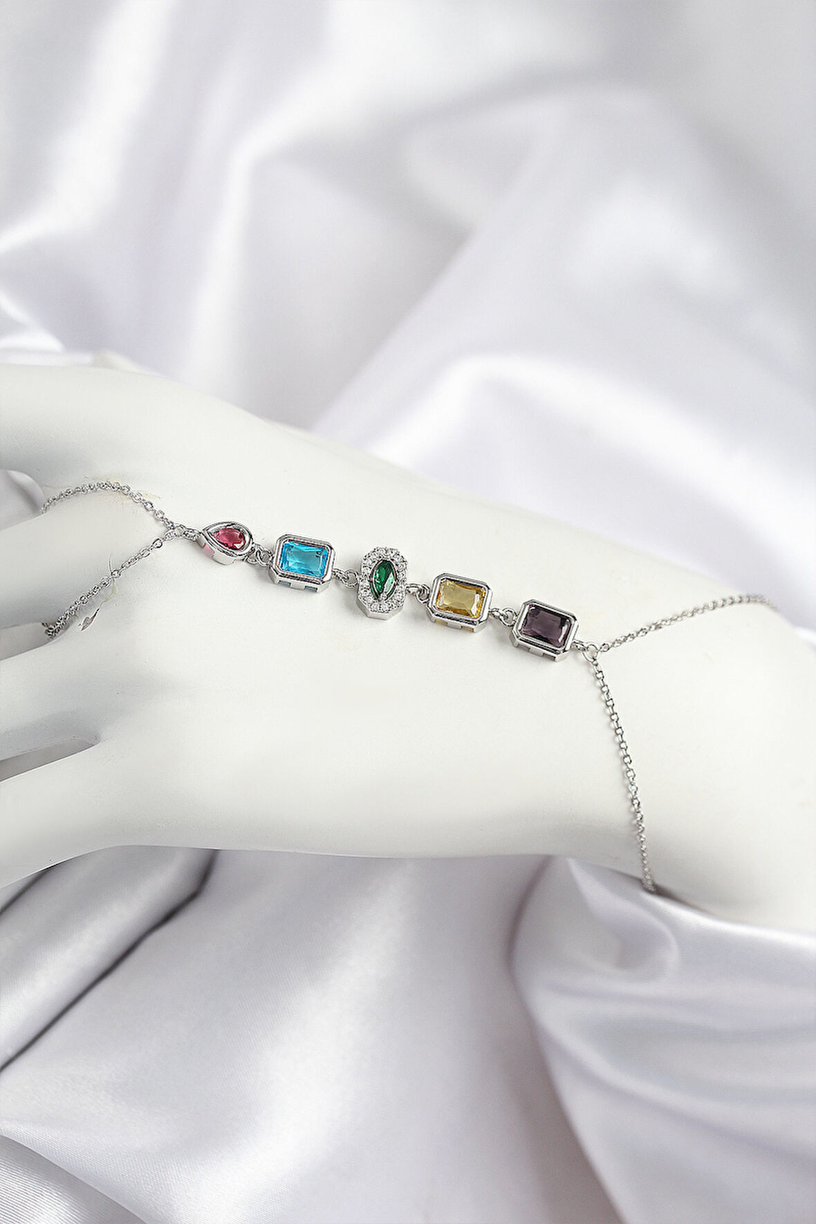 TUA MODA Pirinç Renkli Zirkon Taşlı Model Gümüş Renk Şahmeran