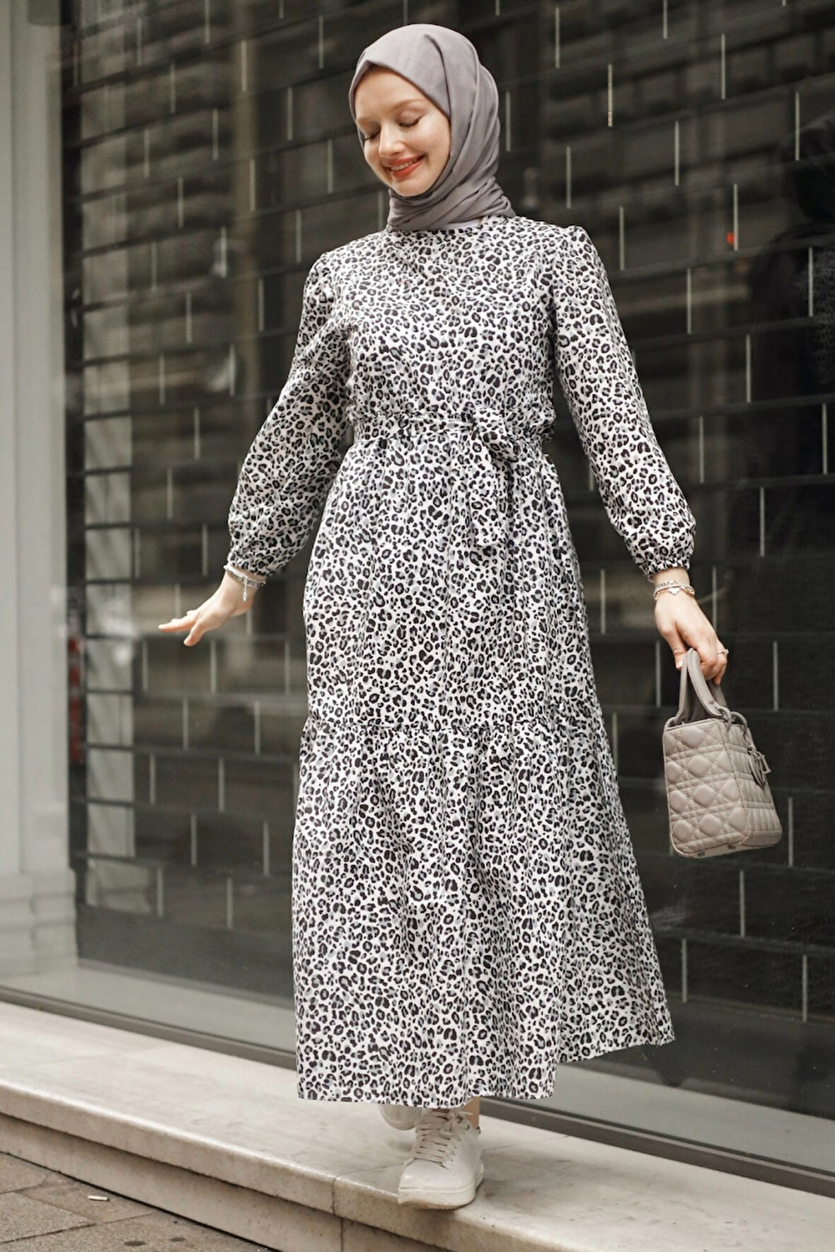 Tuba Kadın Haki Trend Rahat Günlük Yaka Bağlama Detaylı Viscon Elbise TUBA-3281