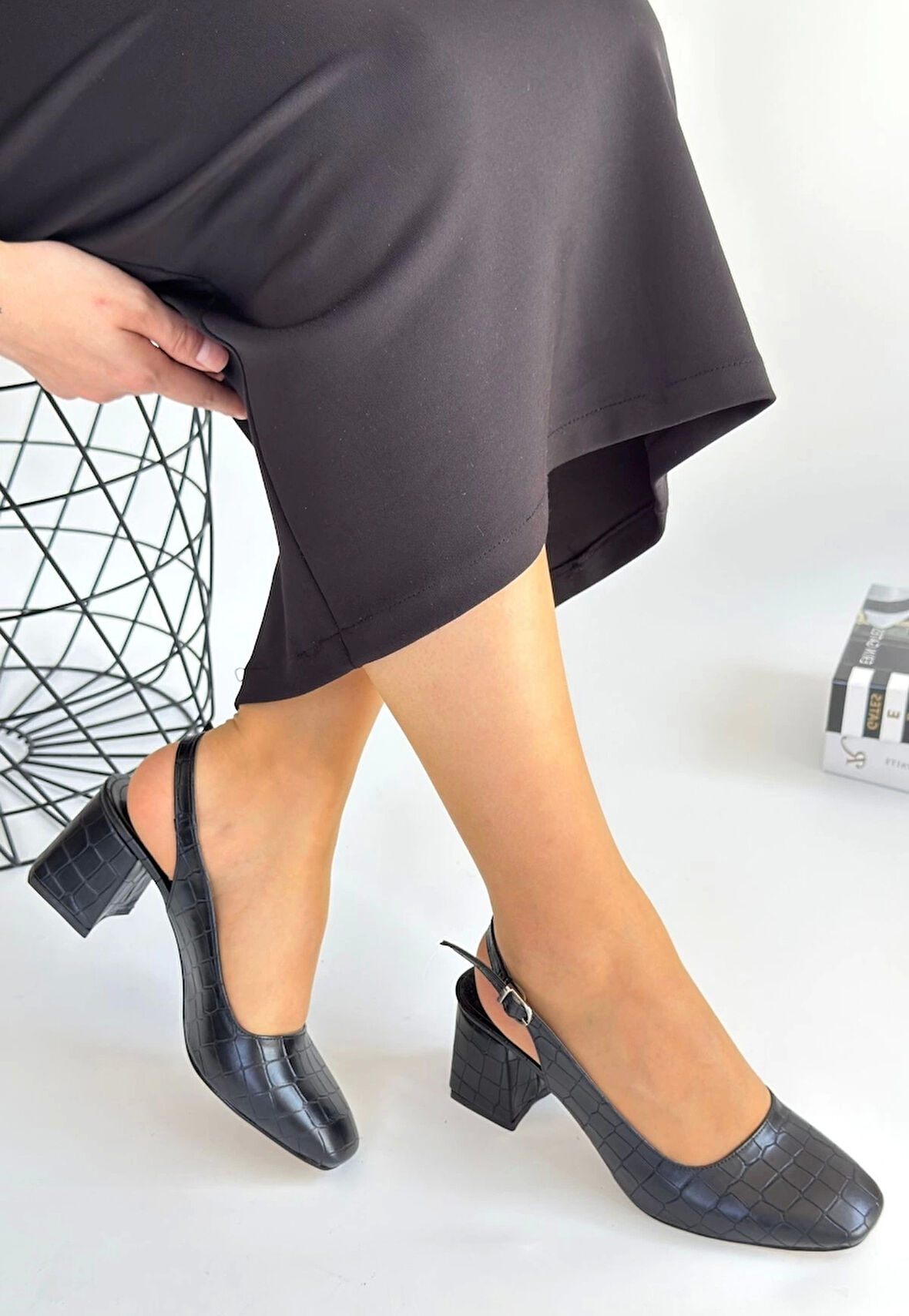 Sveta Siyah Cilt Topuklu Ayakkabı