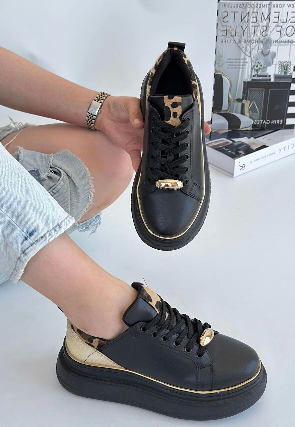 Jista Siyah Cilt Sarı Detaylı Bağcıklı Spor Ayakkabı