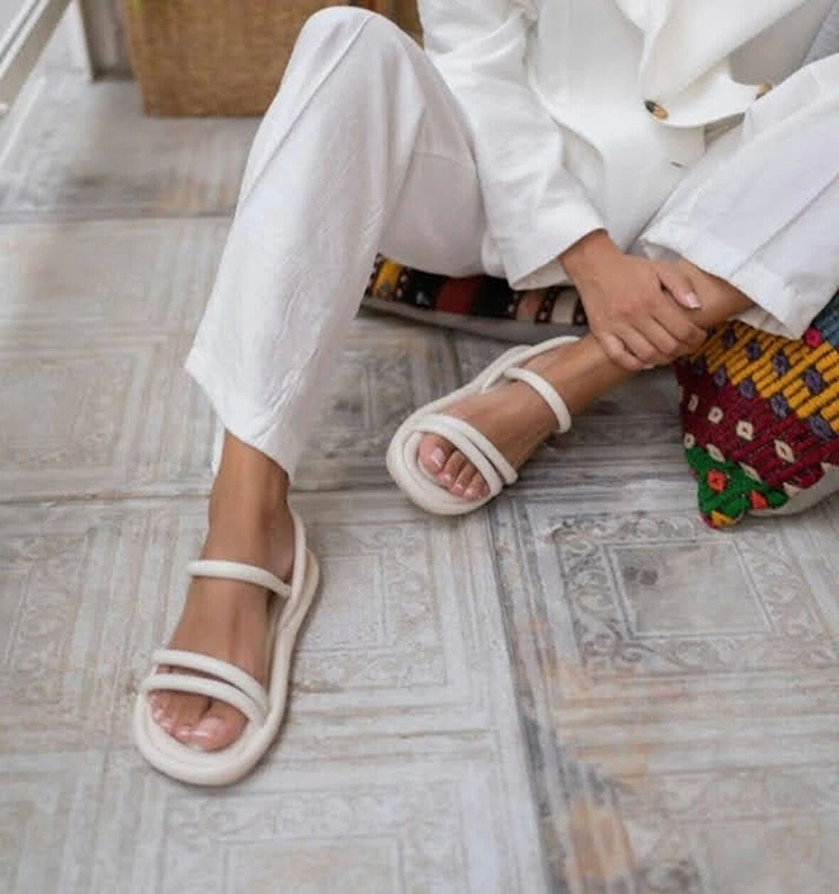 Winta Bej Cilt Sandalet