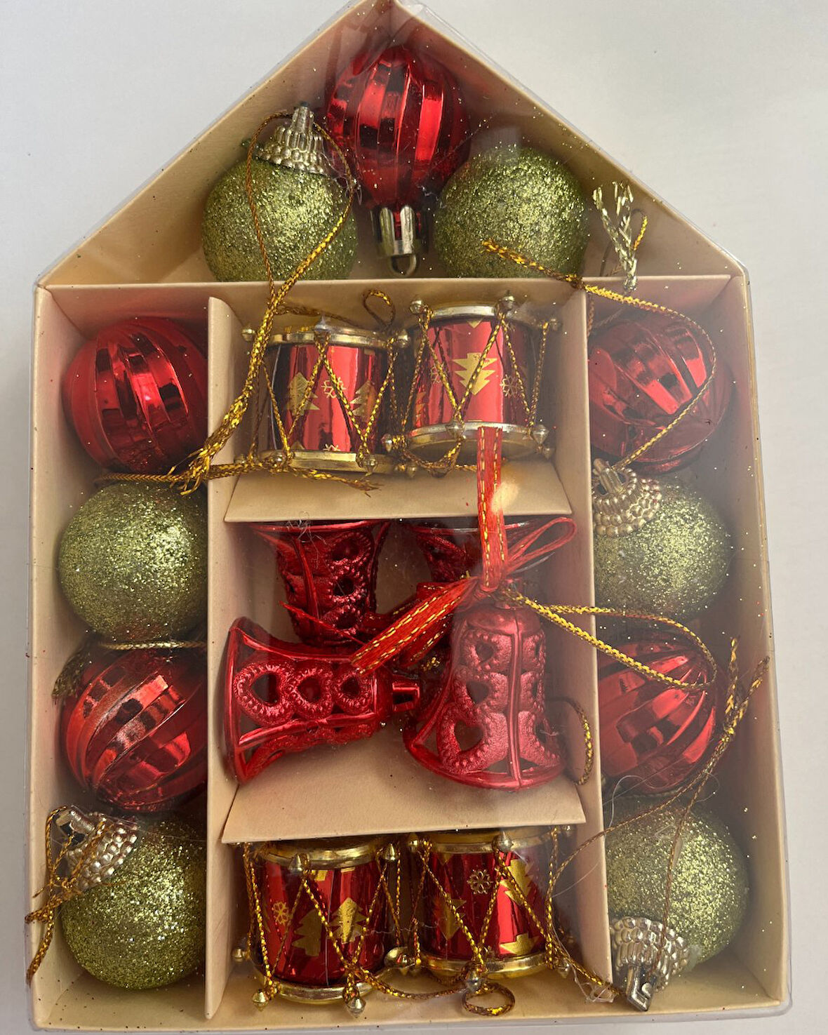 Yılbaşı Süsü 19' lu 8 Cm Karışık Süsler 19 Adet Set