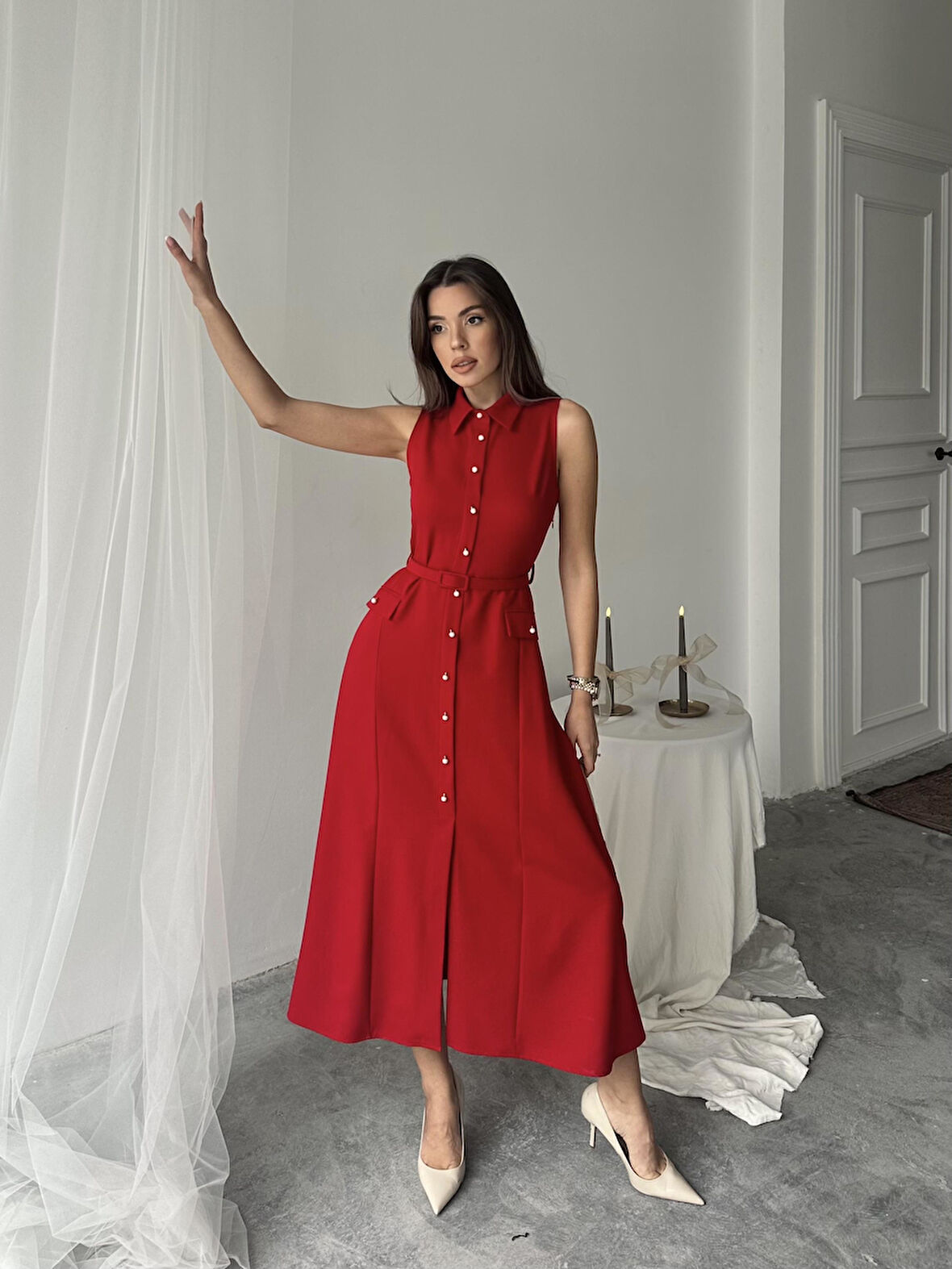 Carolina İnci Düğmeli Uzun Atlas Elbise