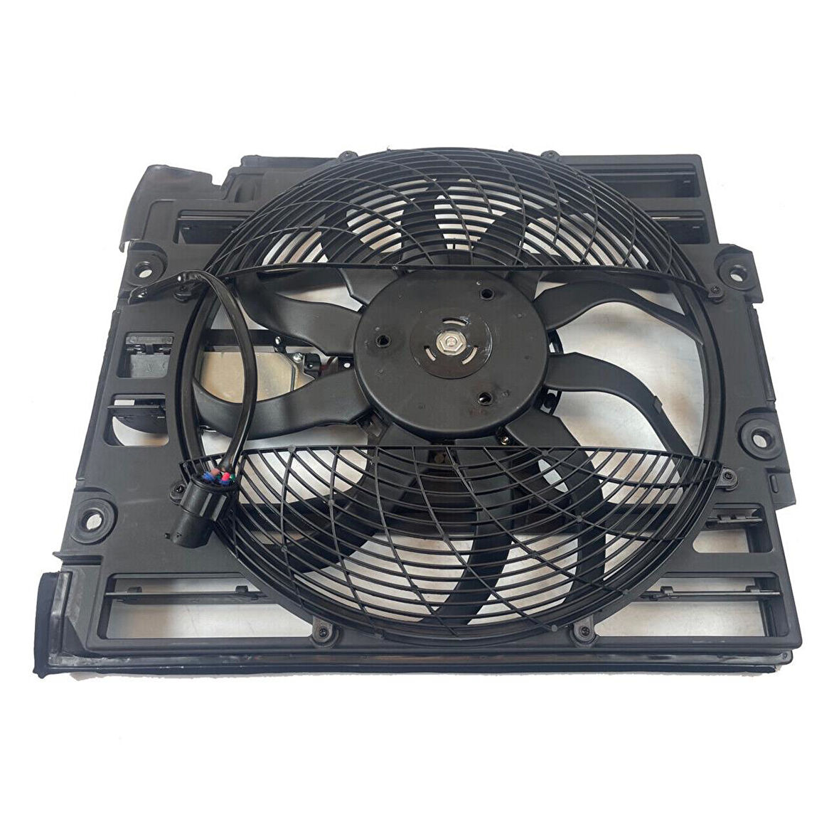WENDERPARTS BA64546921395-FAN MOTORU 3 FISLI BMW 5 SERİSİ E39 520D  64546921395