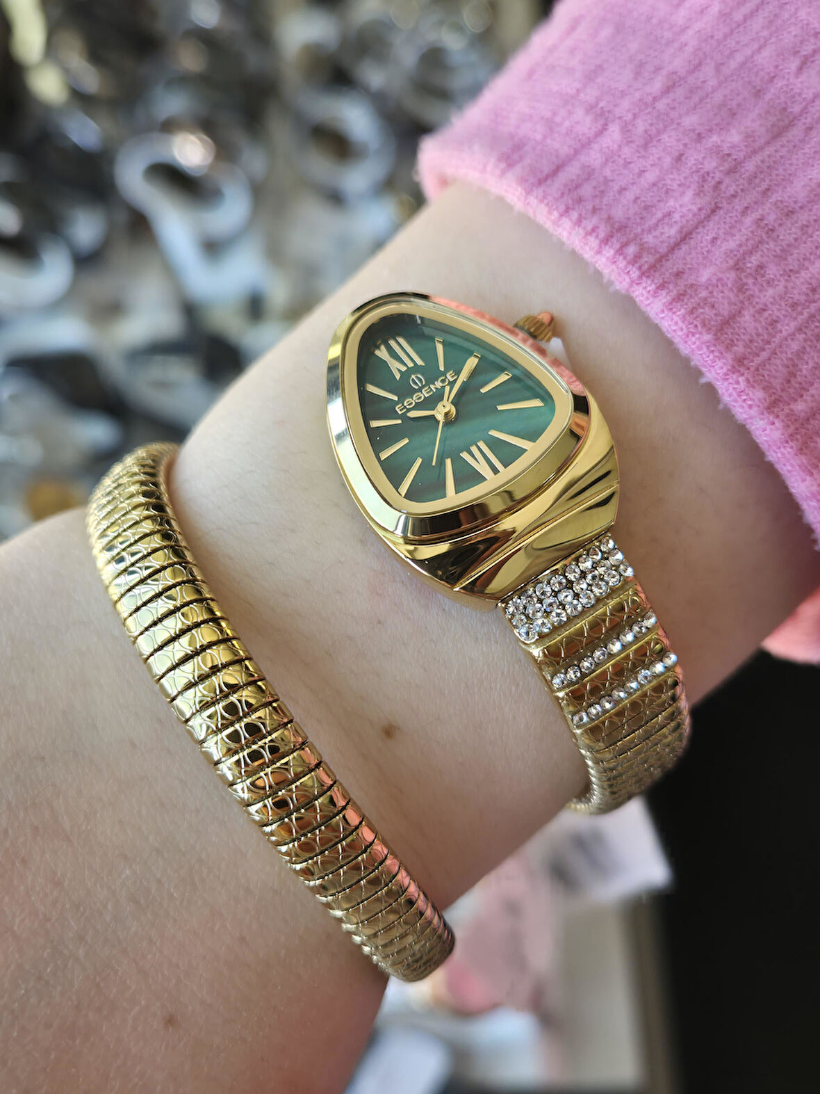 D1147.170SS ESSENCE KADIN KOL SAATİ ORJİNAL 2 YIL GARANTİLİ ŞIK VE ESTETİĞİN BİRLEŞTİĞİ ÜRÜN SU GEÇİRMEZ