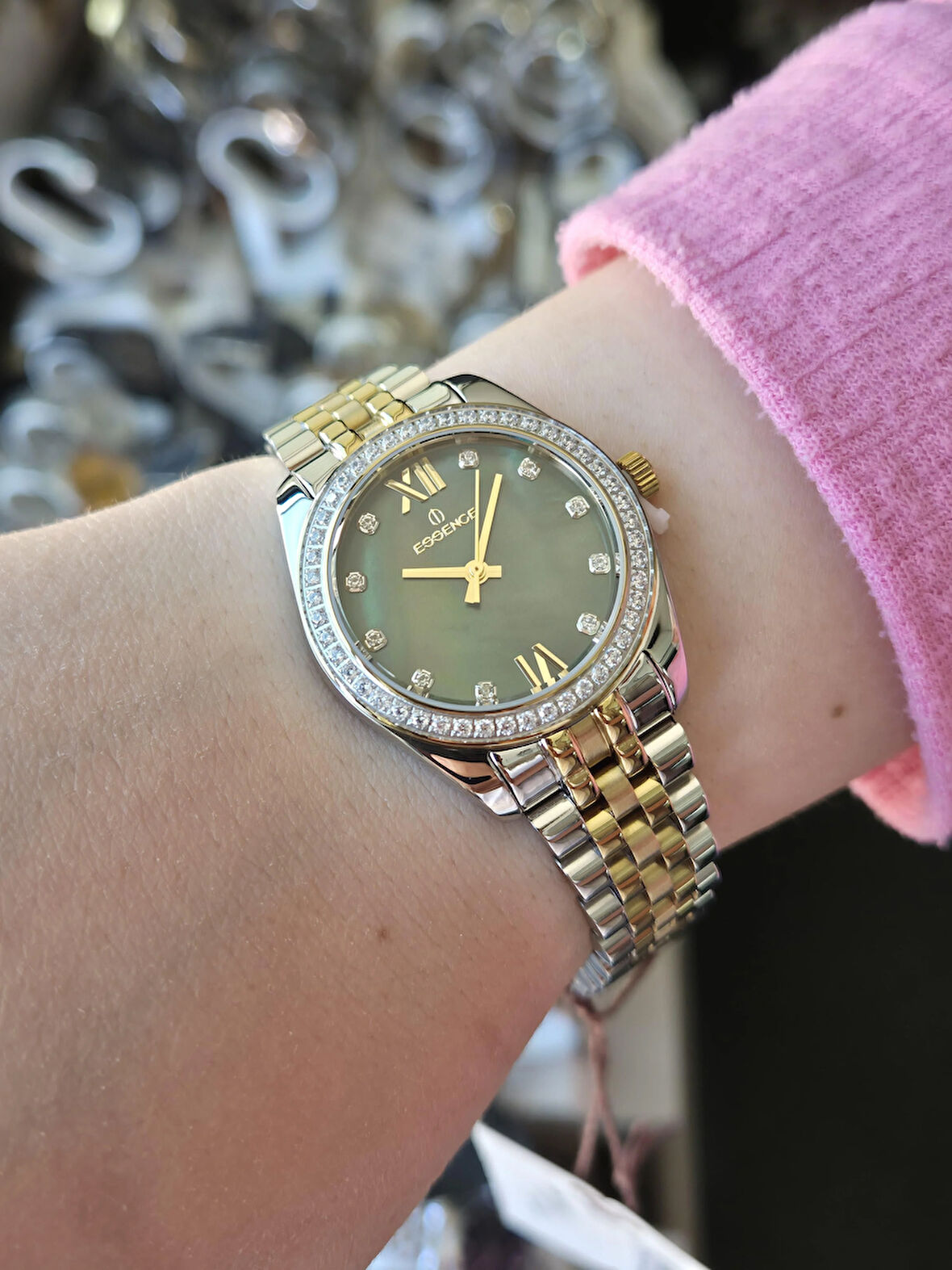 ES6661FE.270SS ESSENCE KADIN KOL SAATİ ORJİNAL 2 YIL GARANTİLİ ŞIK VE ESTETİĞİN BİRLEŞTİĞİ ÜRÜN SU GEÇİRMEZ