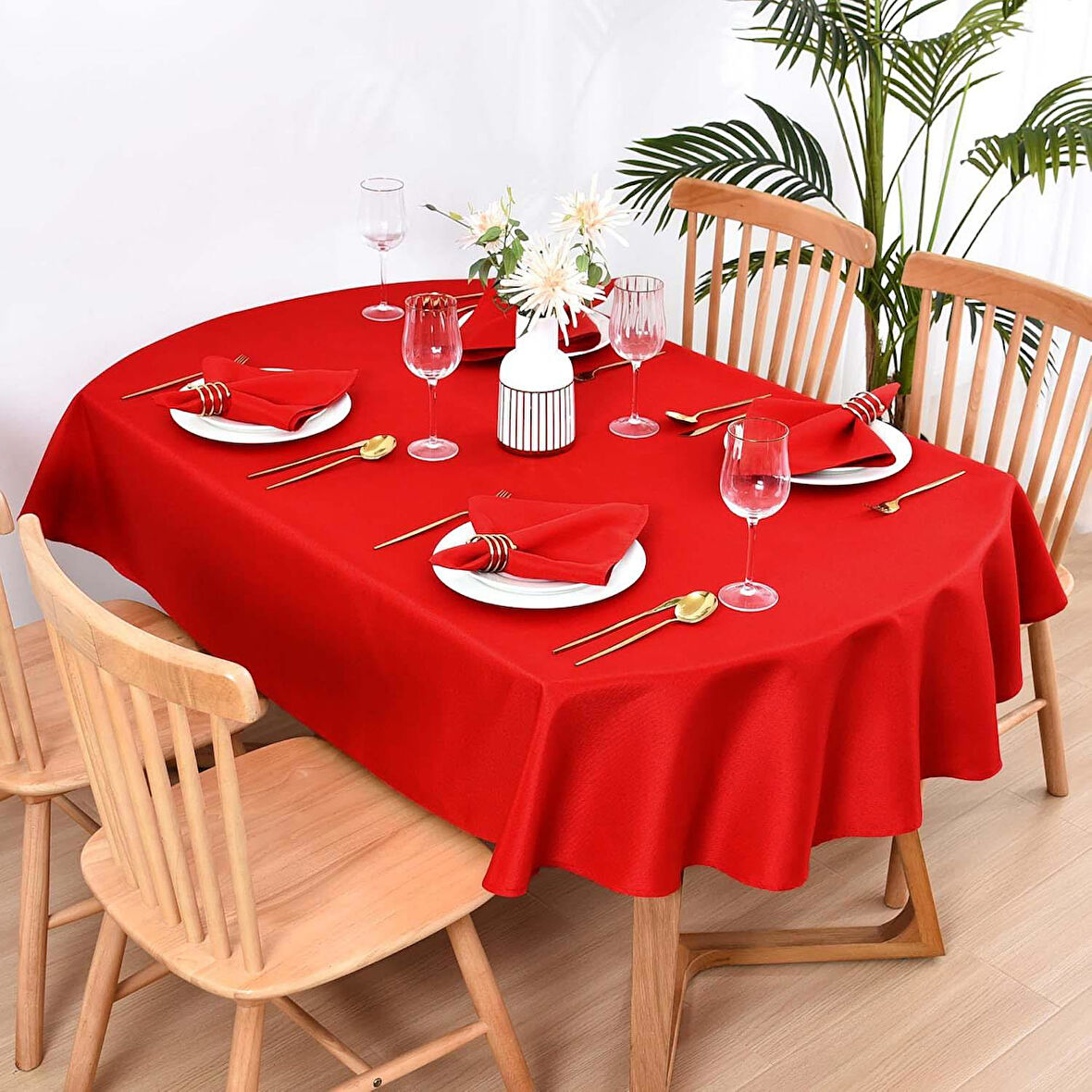 Zeren Home Sıvı Geçirmez Dertsiz Oval Masa Örtüsü Kırmızı