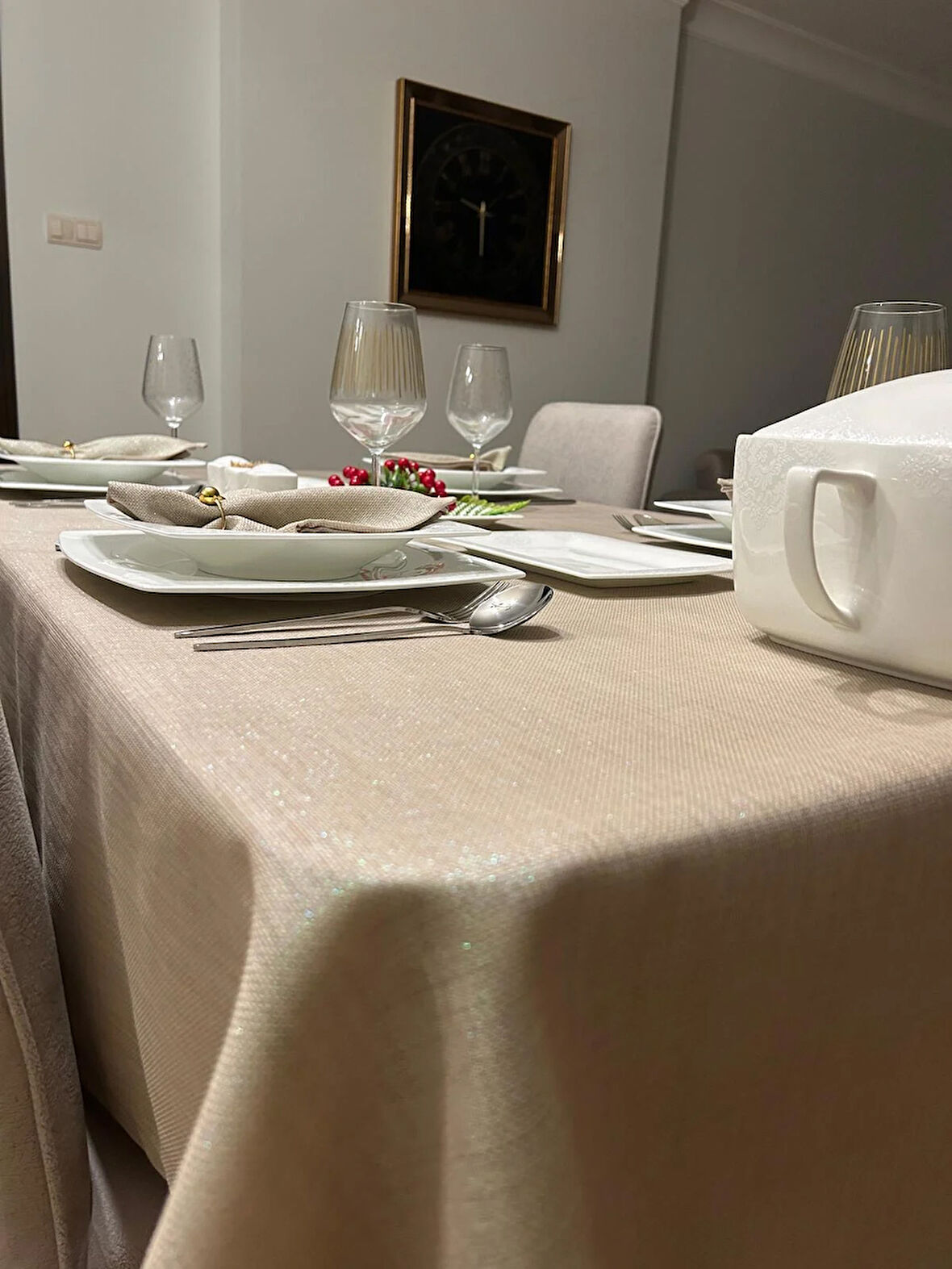 Polyester Keten Linen Simli Masa Örtüsü Taş Rengi + 12 Peçete