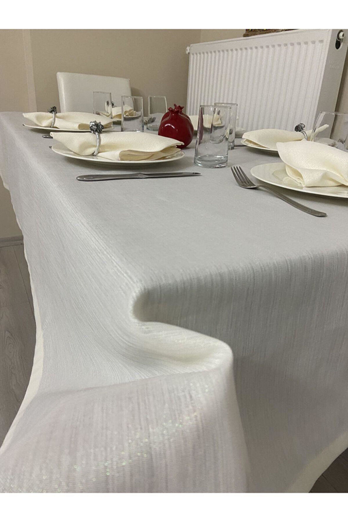 Keten Görünümlü Simli Masa Örtüsü Bej 25 Parça Set