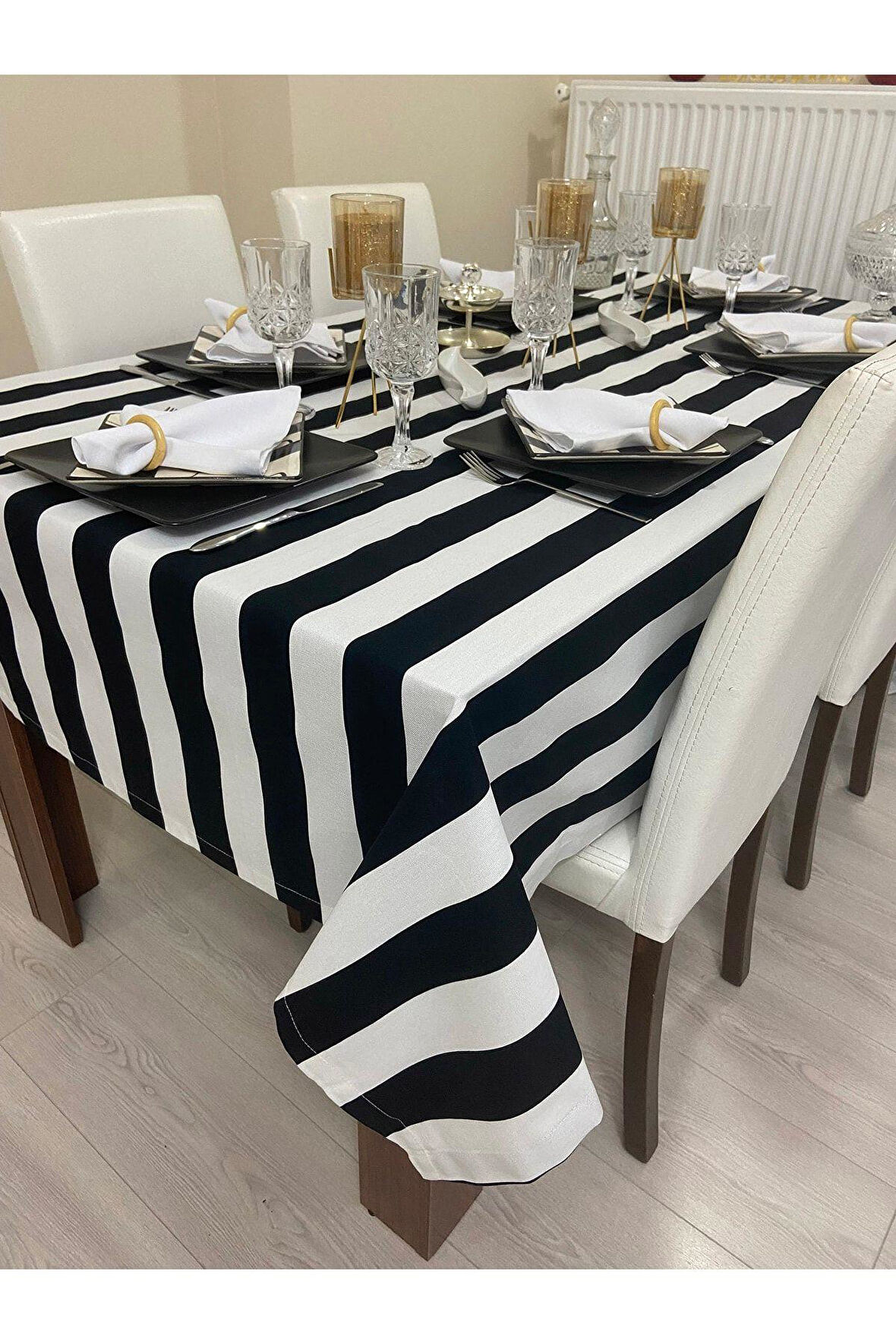 Sıvı Geçirmez Dertsiz Masa Örtüsü Siyah Beyaz Kalın Çizgi