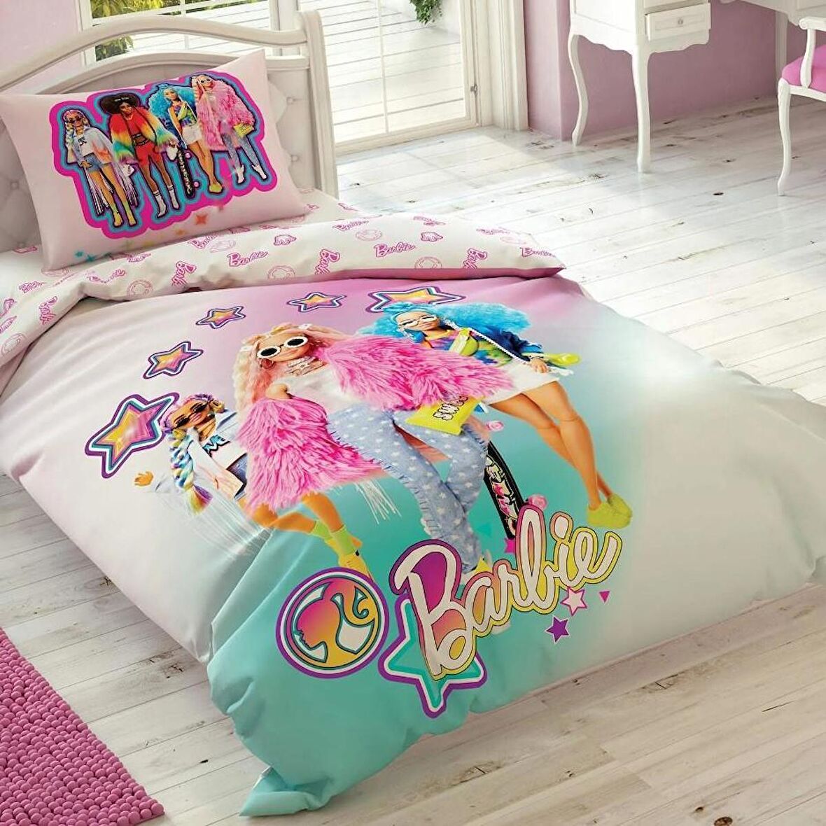 Taç Lisanslı Tek Kişilik Nevresim Takımı Barbie Extra