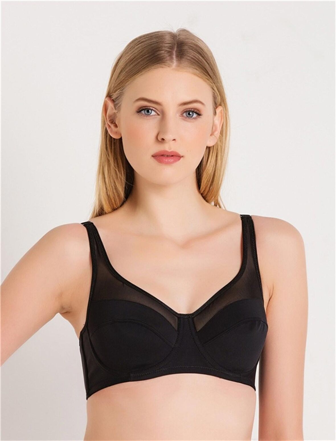 3983 - Süngersiz Düz Kumaşlı Toparlayıcı Sütyen