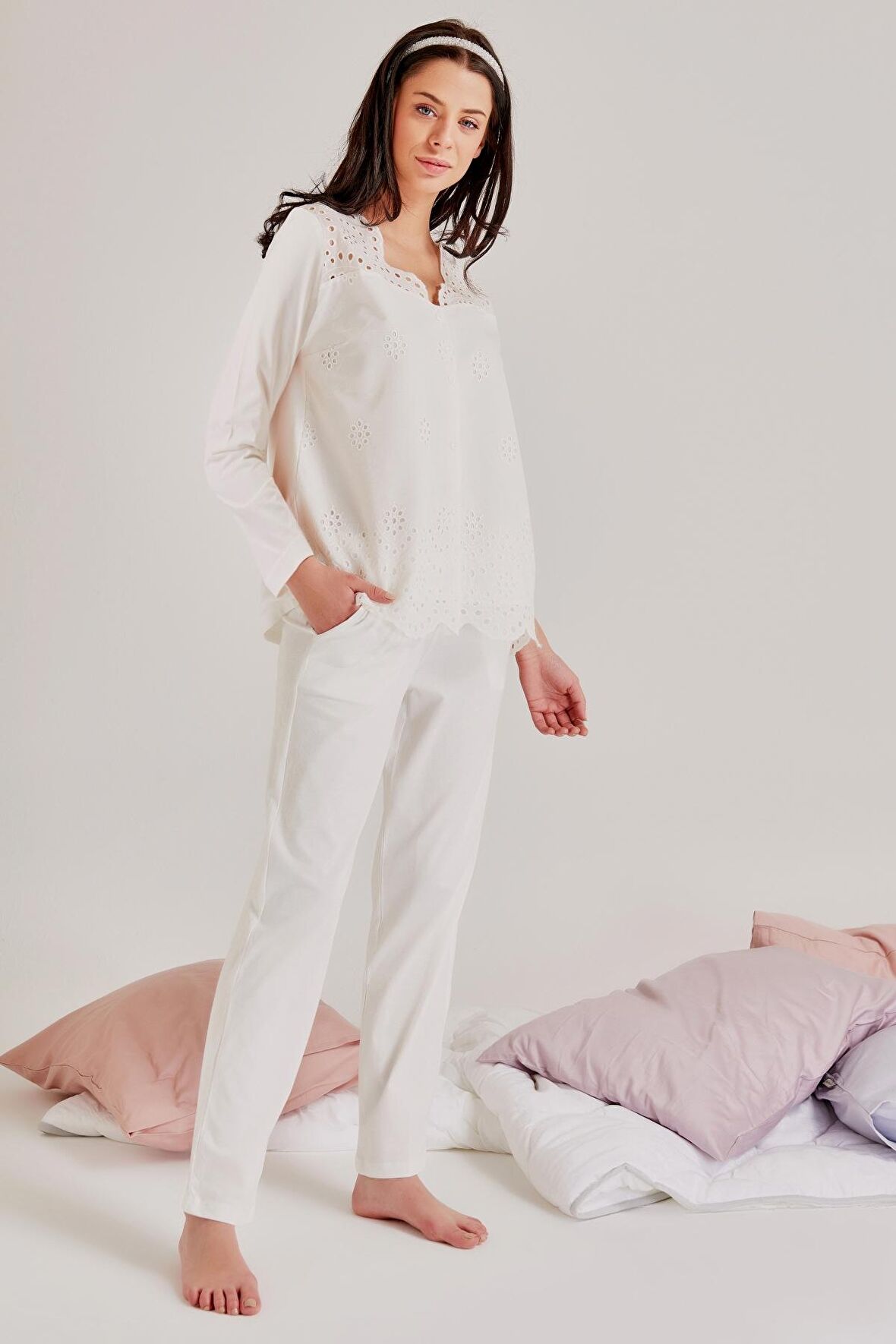 17108 - Brodeli Uzun Kollu Pijama Tk