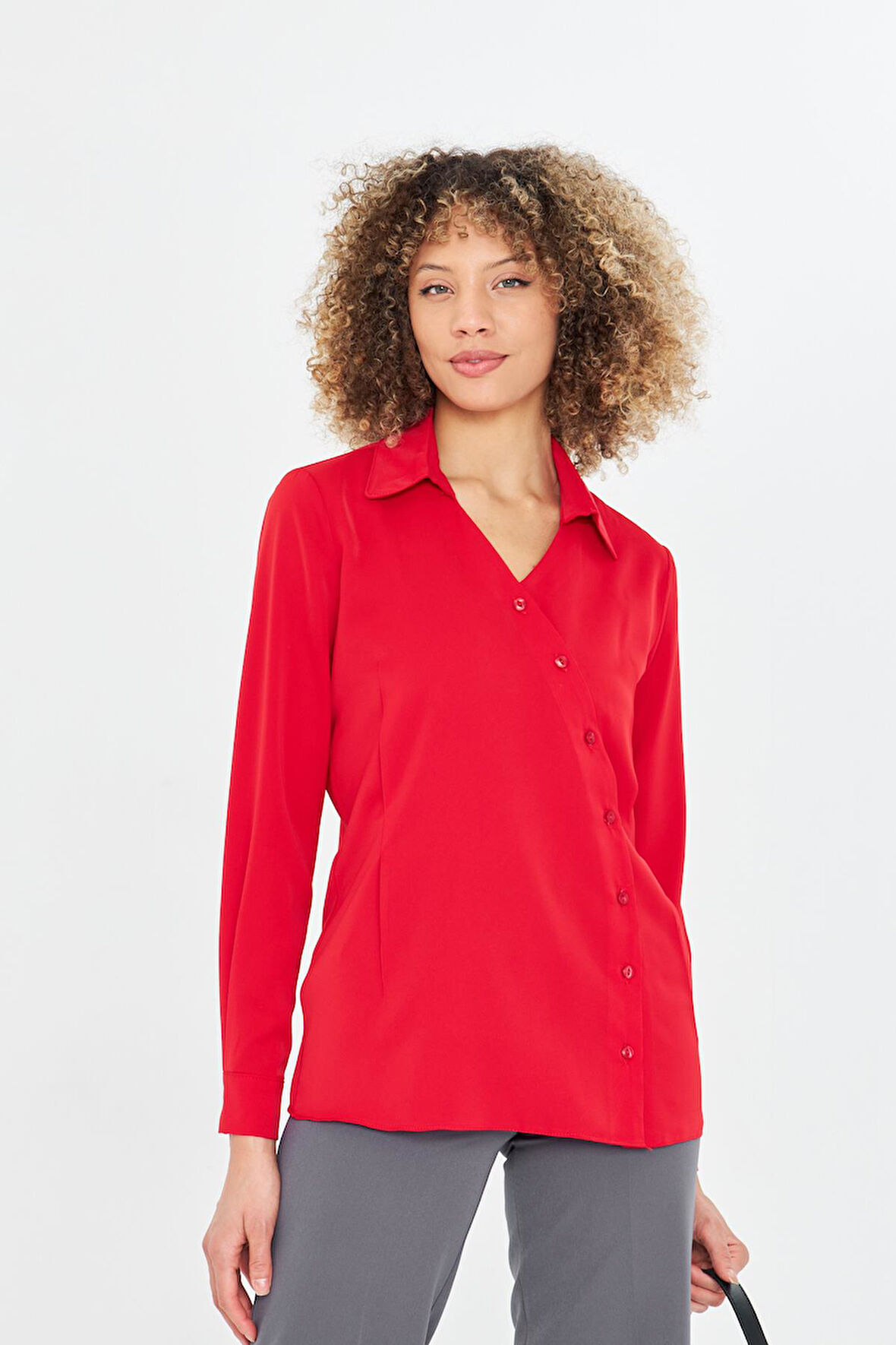  Asimetrik Pile Detay Gömlek Kırmızı