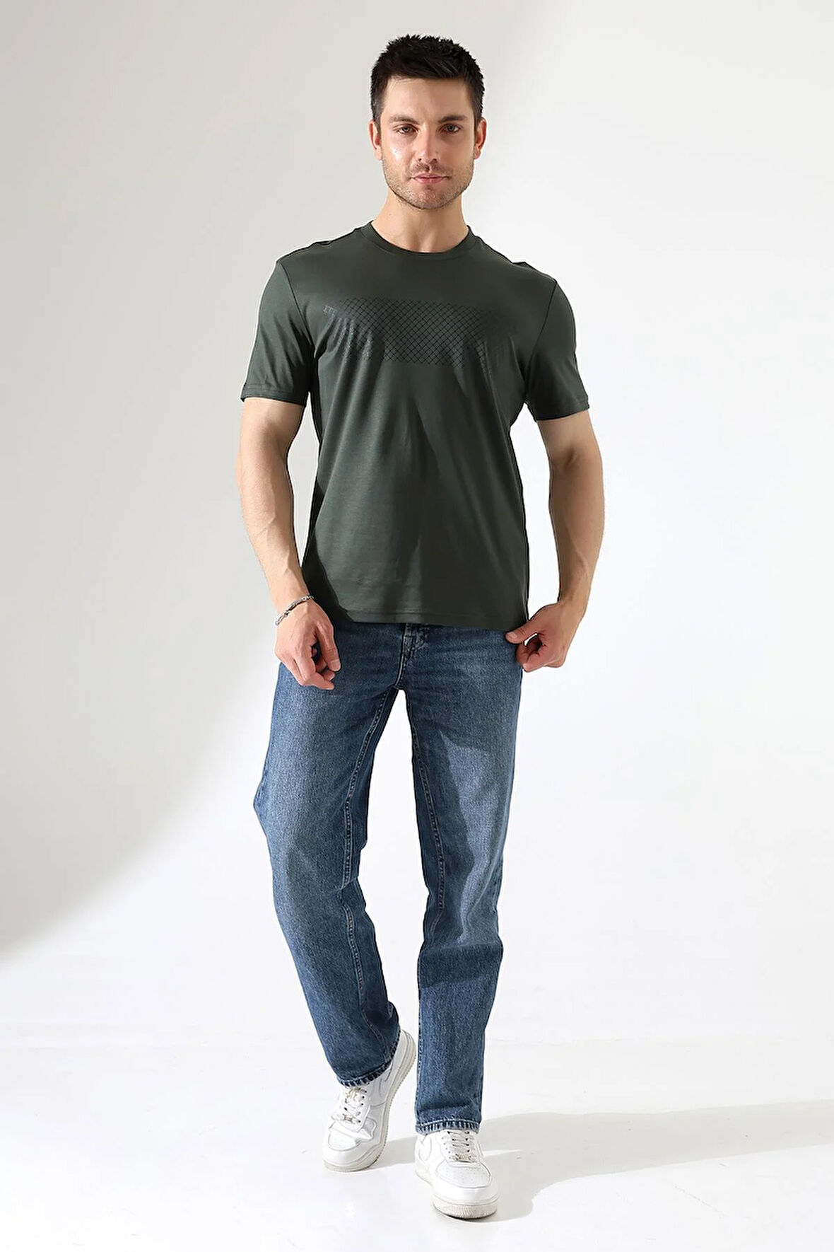 Sıfır Yaka Baskılı Erkek T-shirt