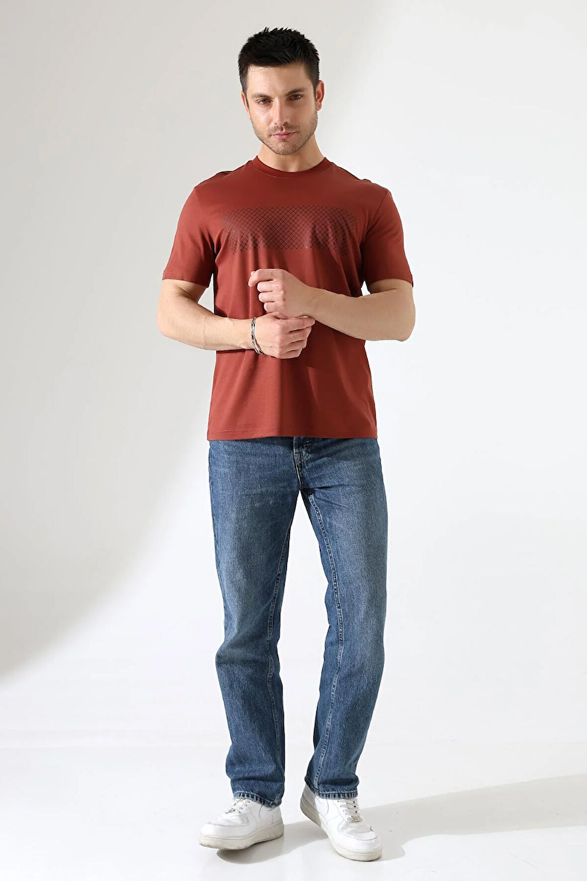 Sıfır Yaka Baskılı Erkek T-shirt