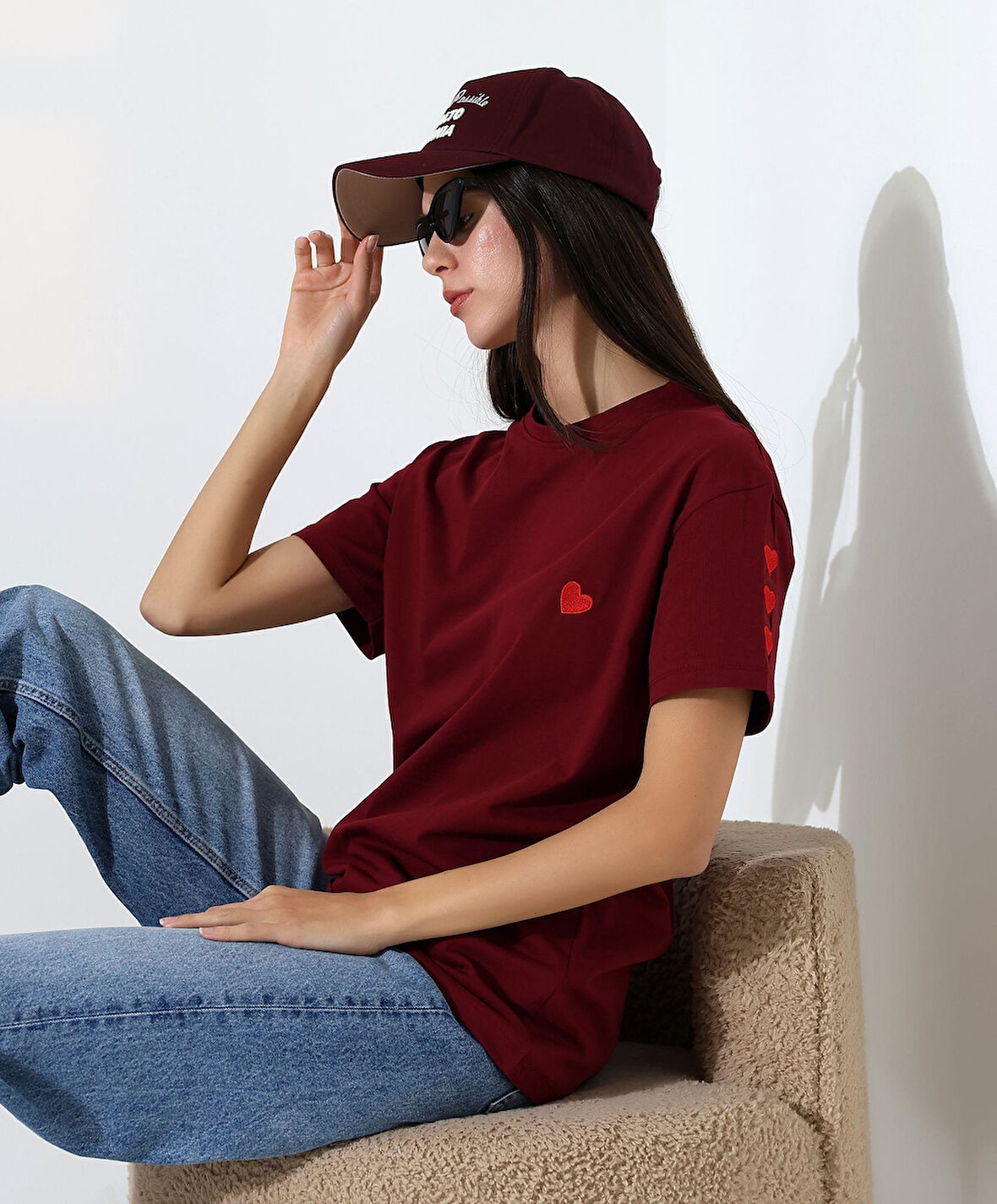 Kadın Kalp Nakışlı Bisiklet Yaka T-shirt
