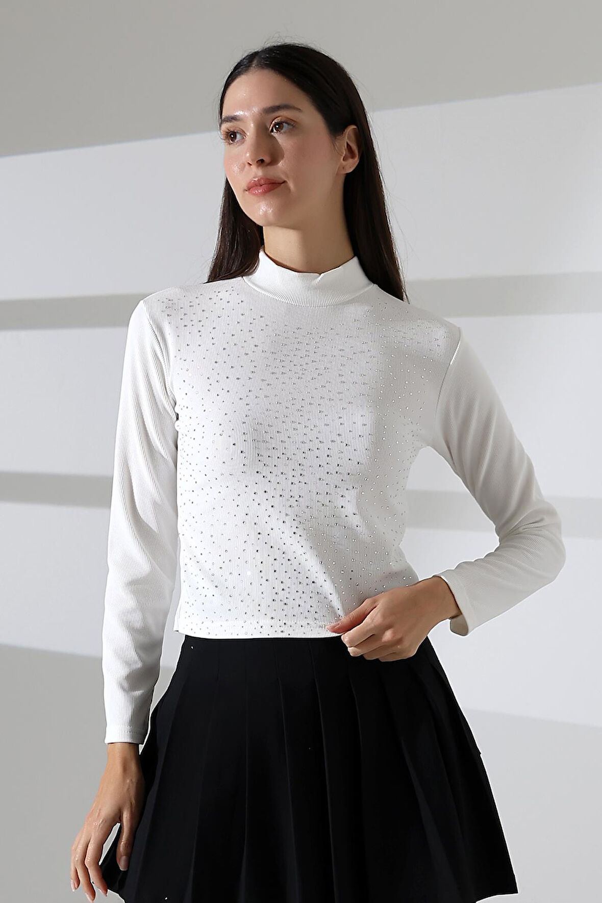 Kadın Uzun Kol Taşlı Bluz, Yarım Balıkçı Yaka (Boğazlı) Body B921 