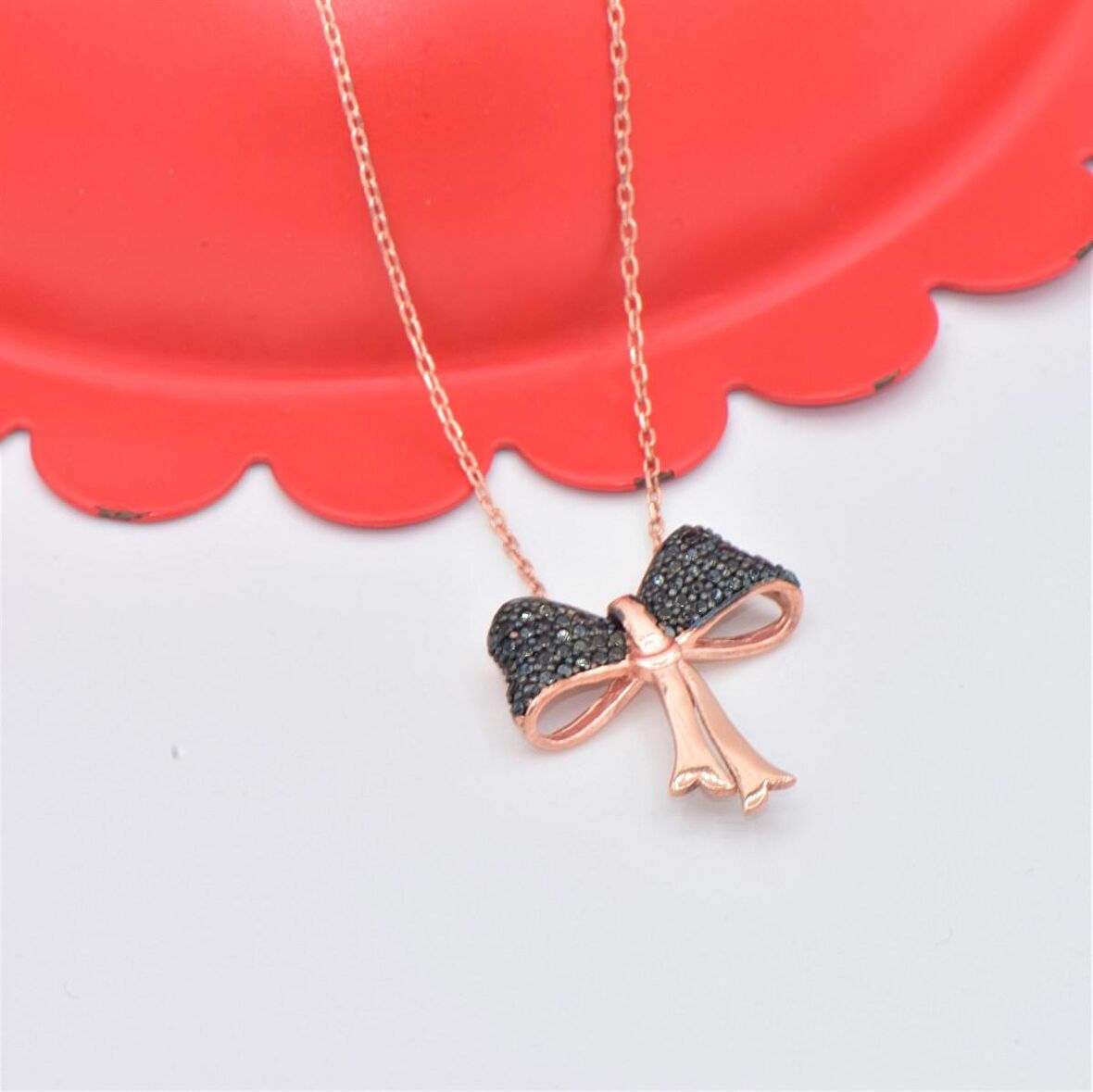 Pırlanta Montür Tasarım Rose Gold Oniks Taş Kurdela Gümüş Kolye 