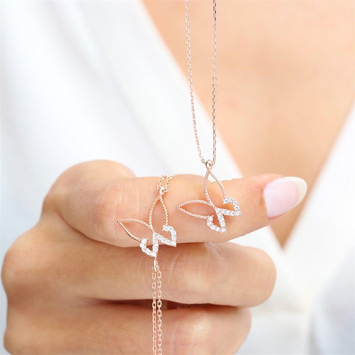 PIRLANTA MONTÜR TASARIM ROSE GOLD KELEBEK GÜMÜŞ KOLYE