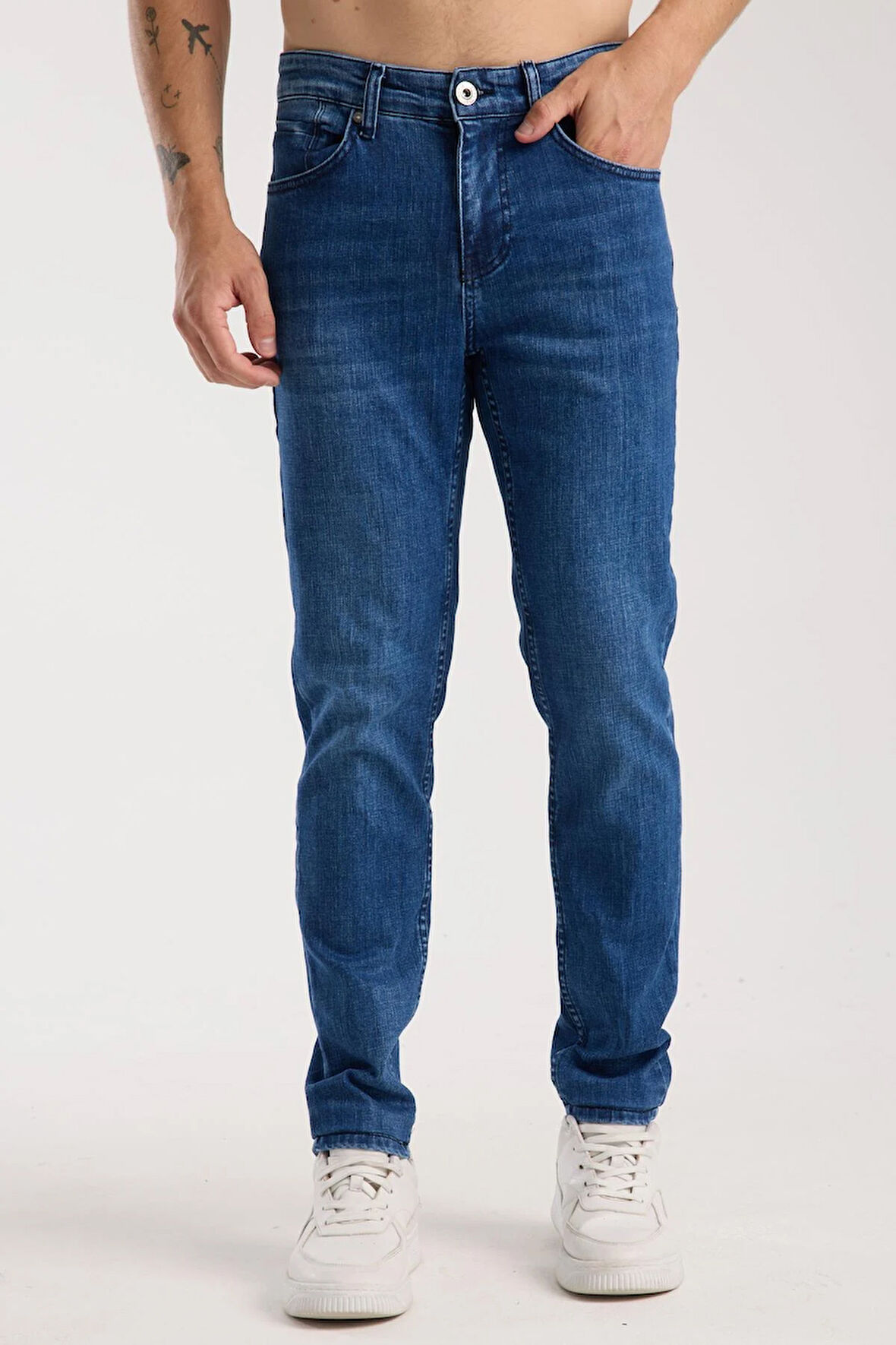 Erkek Slim Fit Esnek Kumaş, %98 Pamuklu Dar Kalıp Jean 