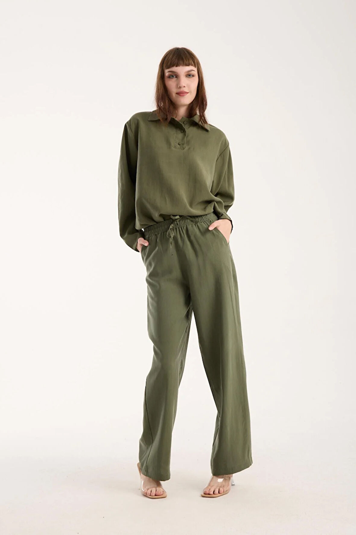 İpeksi Yumuşaklıkta Modal Kumaş Rahat Kesim Pantolon